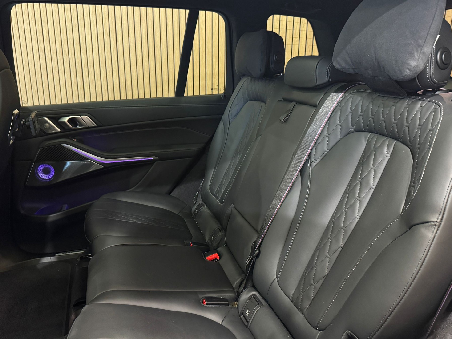 BMW X7 xDrive 48V 40d M Sport Pro Steptronic-image-28
