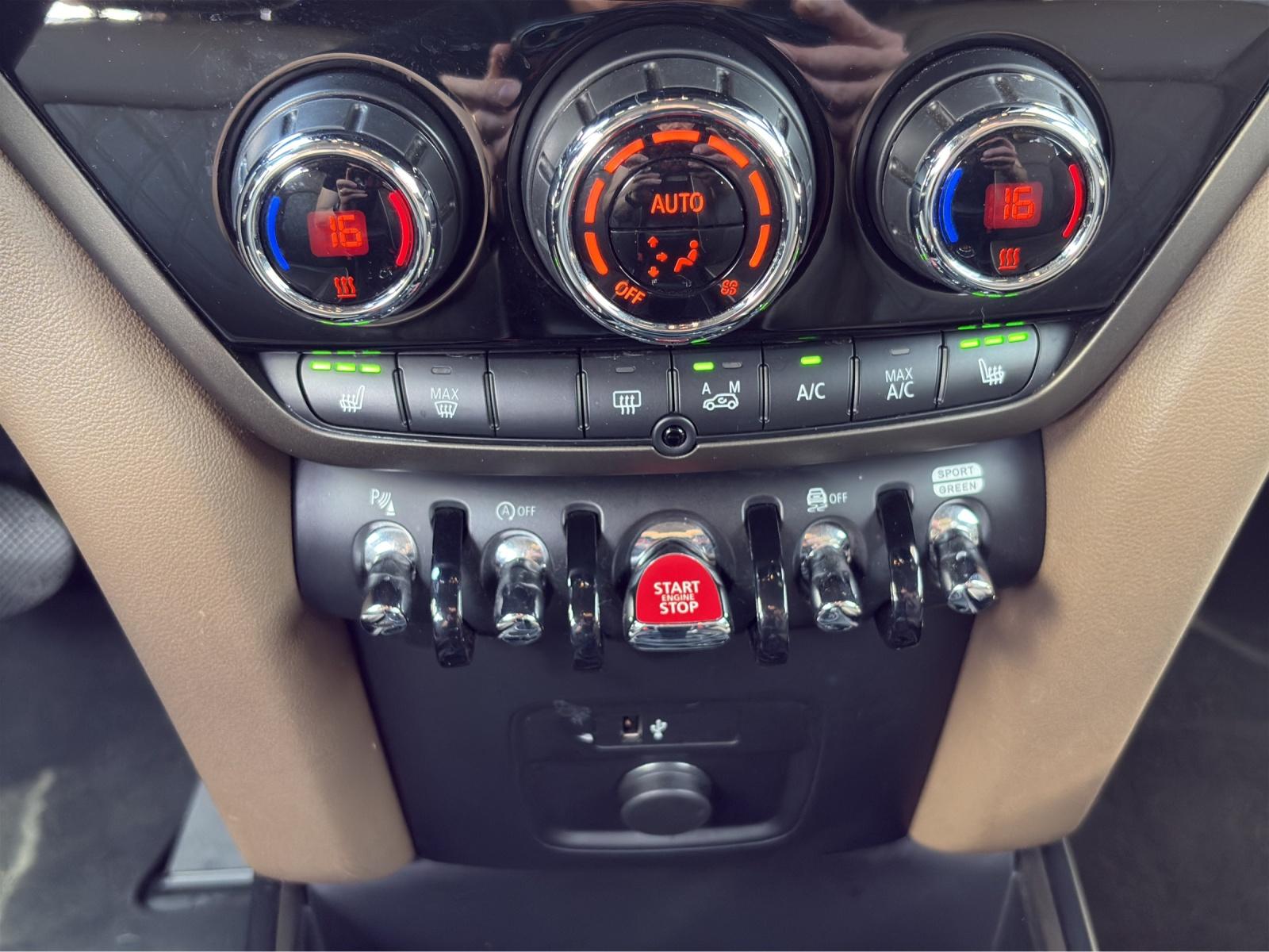 MINI Countryman F60 1.5i Cooper ALL4-image-19