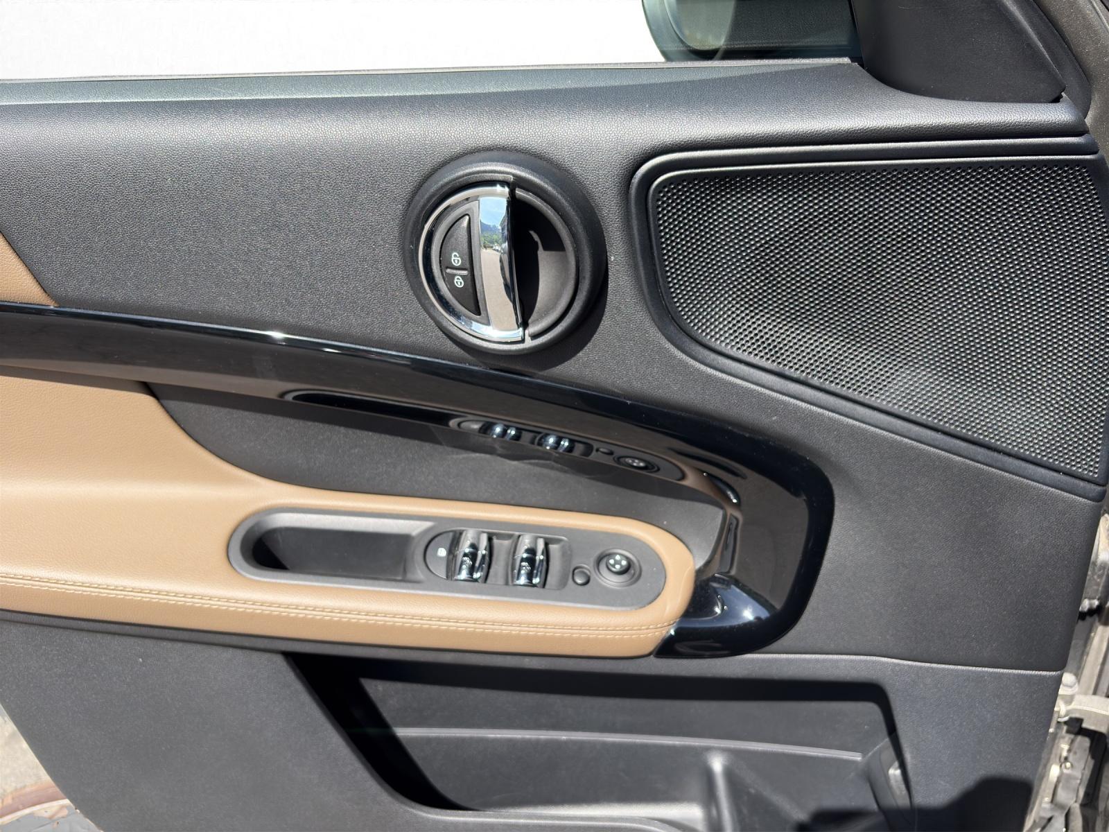 MINI Countryman F60 1.5i Cooper ALL4-image-16