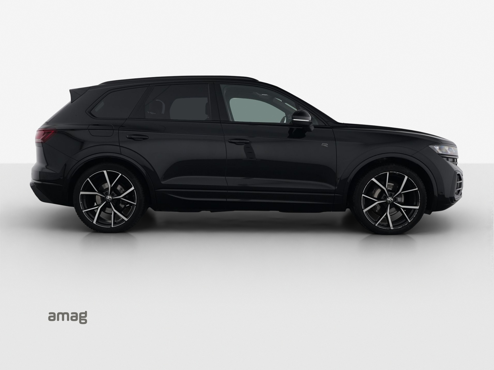 VW Touareg 3.0 TDI R-Line Tiptronic-image-4