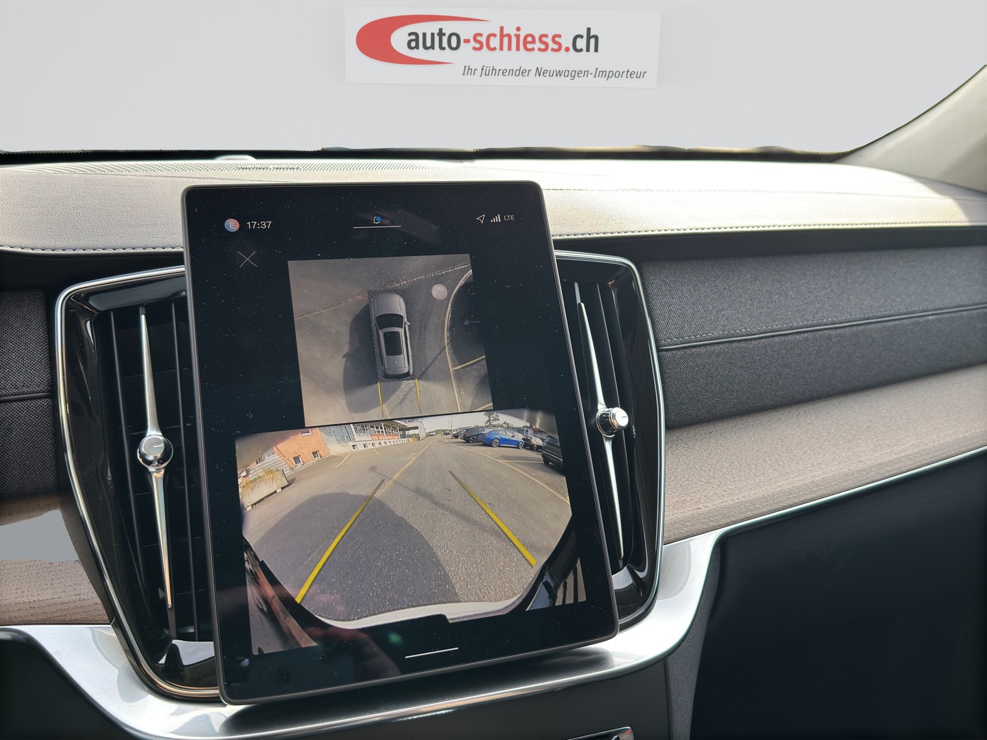VOLVO XC90 T8 eAWD 7Pl. PluginHybrid Ultra Dark Geartronic-image-14
