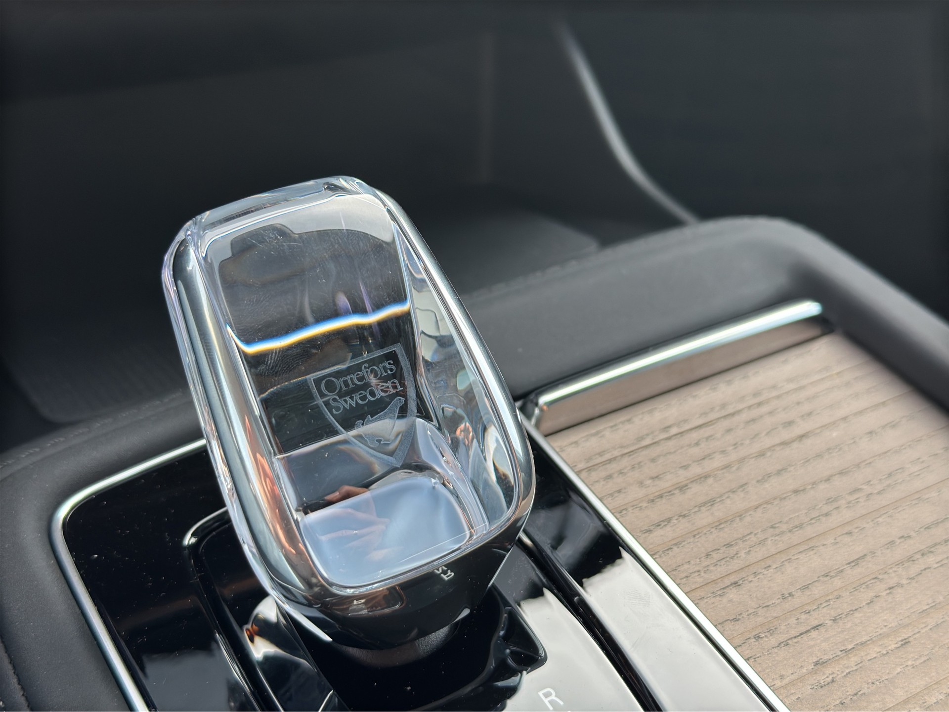 VOLVO XC90 T8 eAWD 7Pl. PluginHybrid Ultra Dark Geartronic-image-16