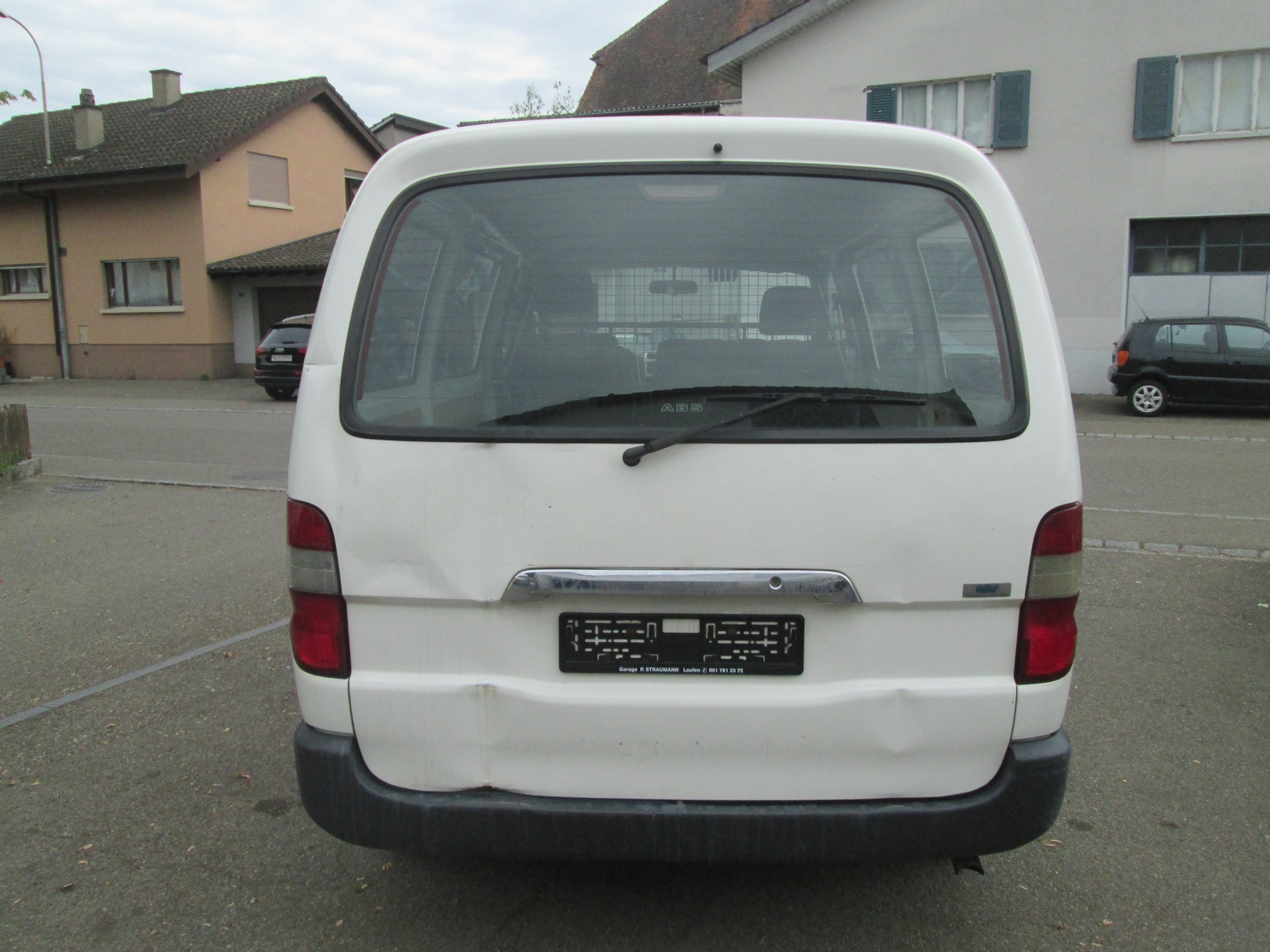 TOYOTA Hiace D-4D Van SWB-image-3