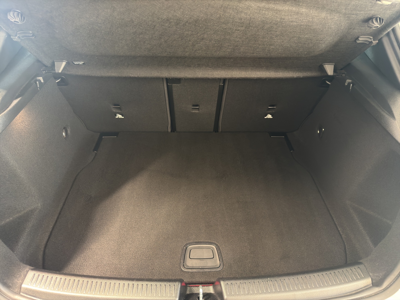 Image MERCEDES-BENZ A-250 A 250 AMG Line