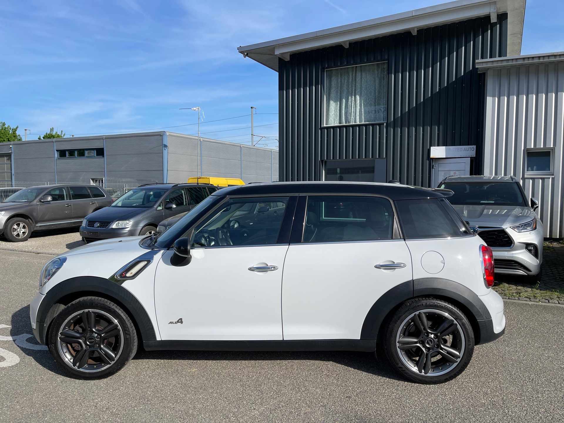 MINI Countryman Cooper S ALL4-image-4