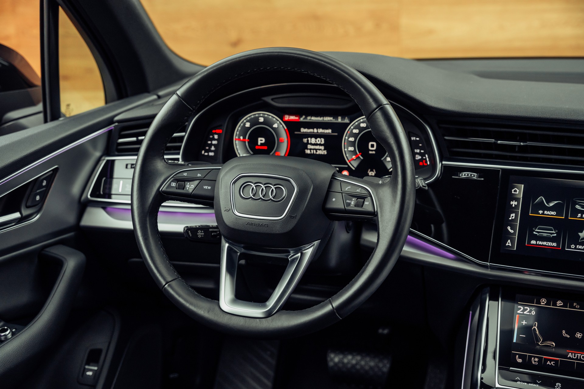 AUDI Q7 50 TDI quattro S Line tiptronic-image-15