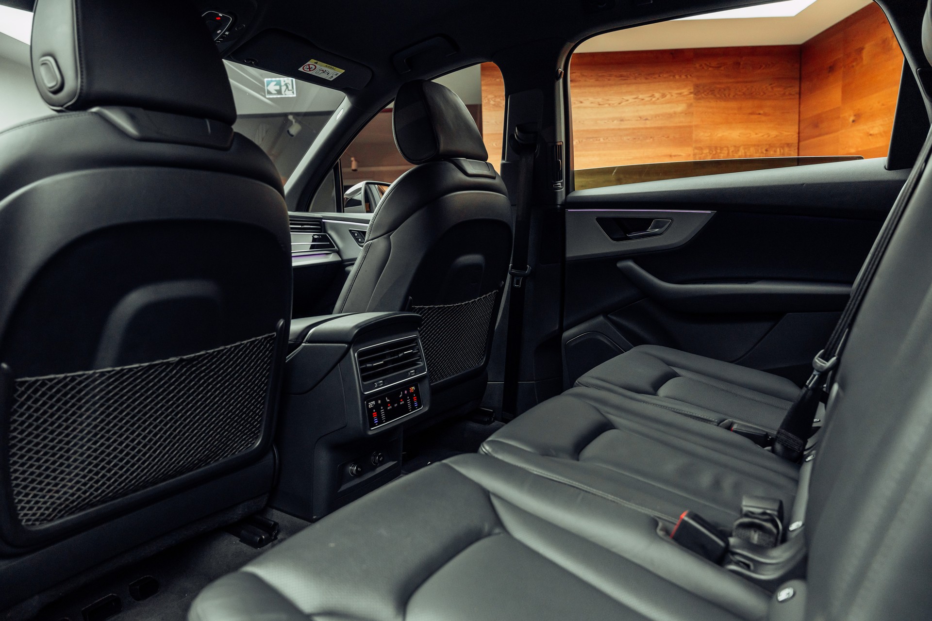 AUDI Q7 50 TDI quattro S Line tiptronic-image-9