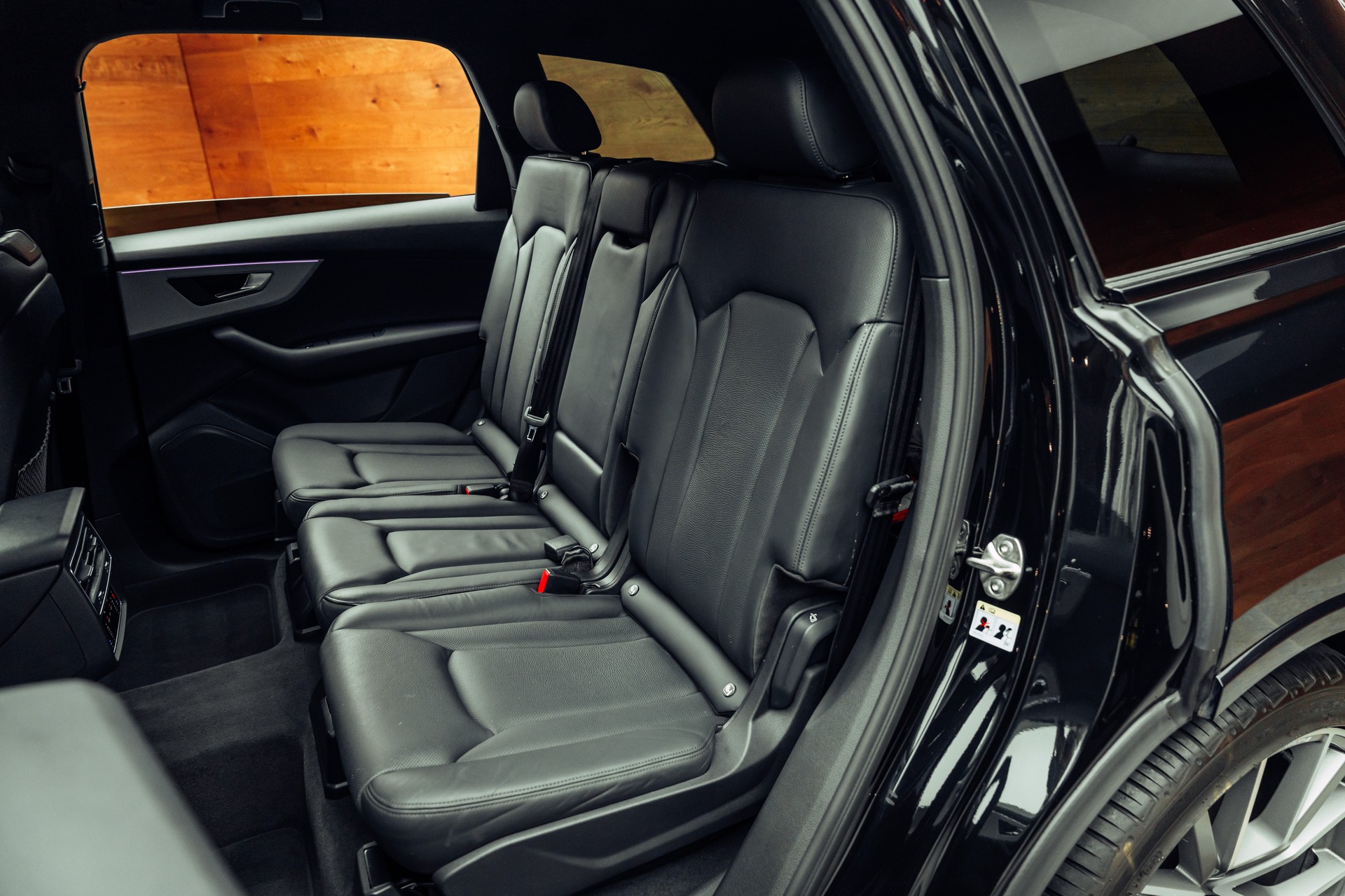 AUDI Q7 50 TDI quattro S Line tiptronic-image-8