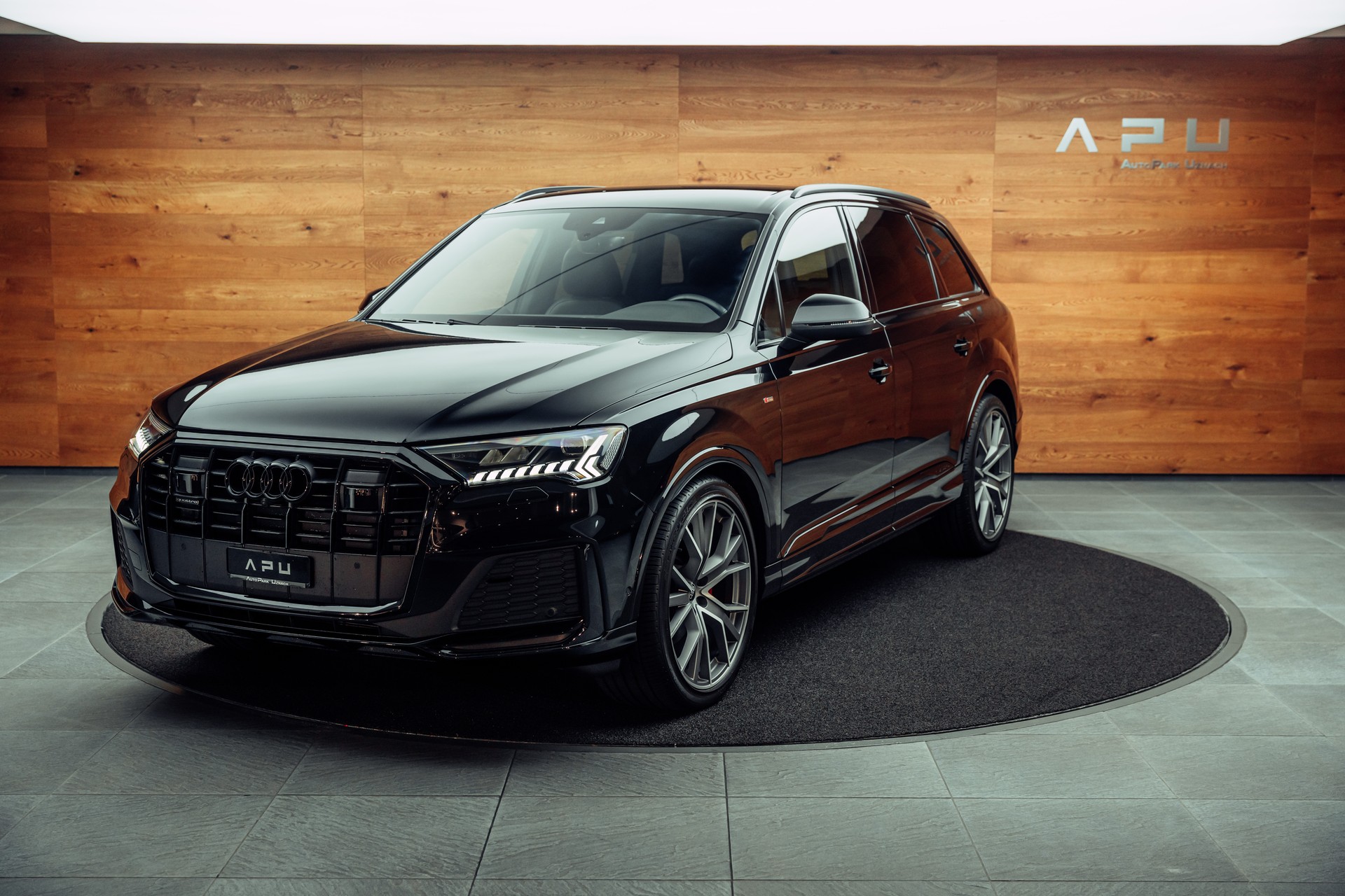 AUDI Q7 50 TDI quattro S Line tiptronic-image-3