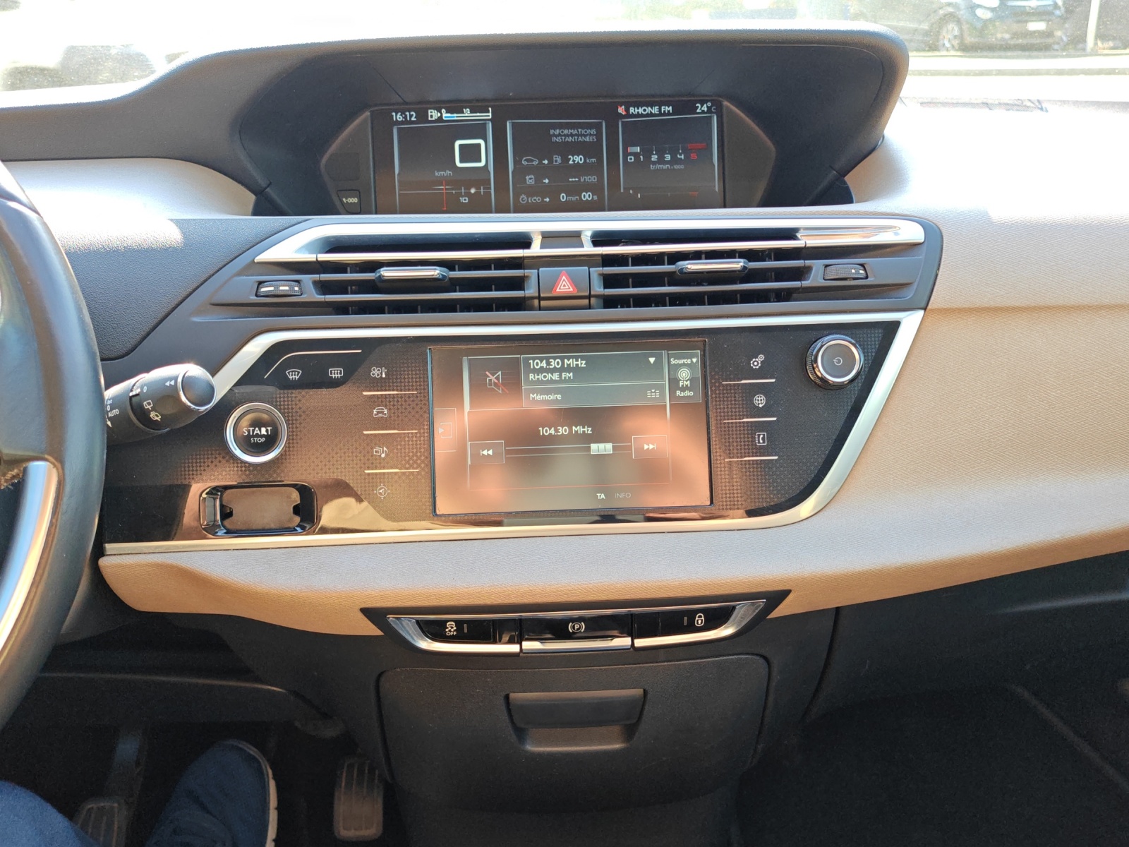 CITROEN C4 Picasso 1.6 e-HDi Séduction [Expertise du jour + Garantie 12 mois + Service & Immat. Offerts]-image-15