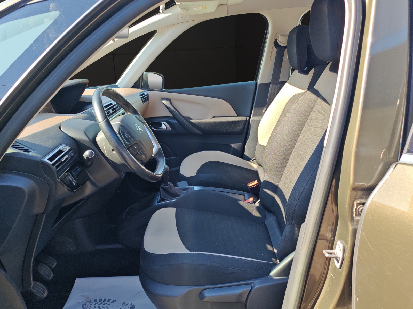 CITROEN C4 Picasso 1.6 e-HDi Séduction [Expertise du jour + Garantie 12 mois + Service & Immat. Offerts]-image-9
