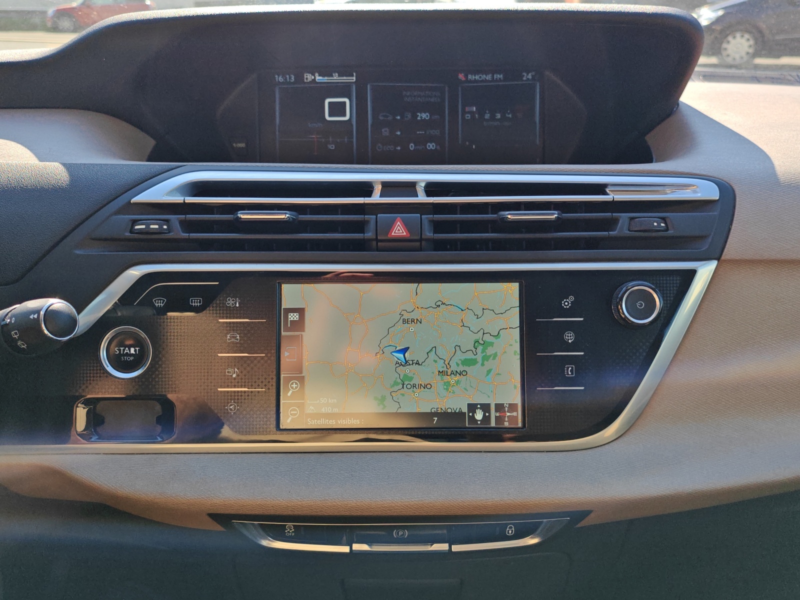 CITROEN C4 Picasso 1.6 e-HDi Séduction [Expertise du jour + Garantie 12 mois + Service & Immat. Offerts]-image-18