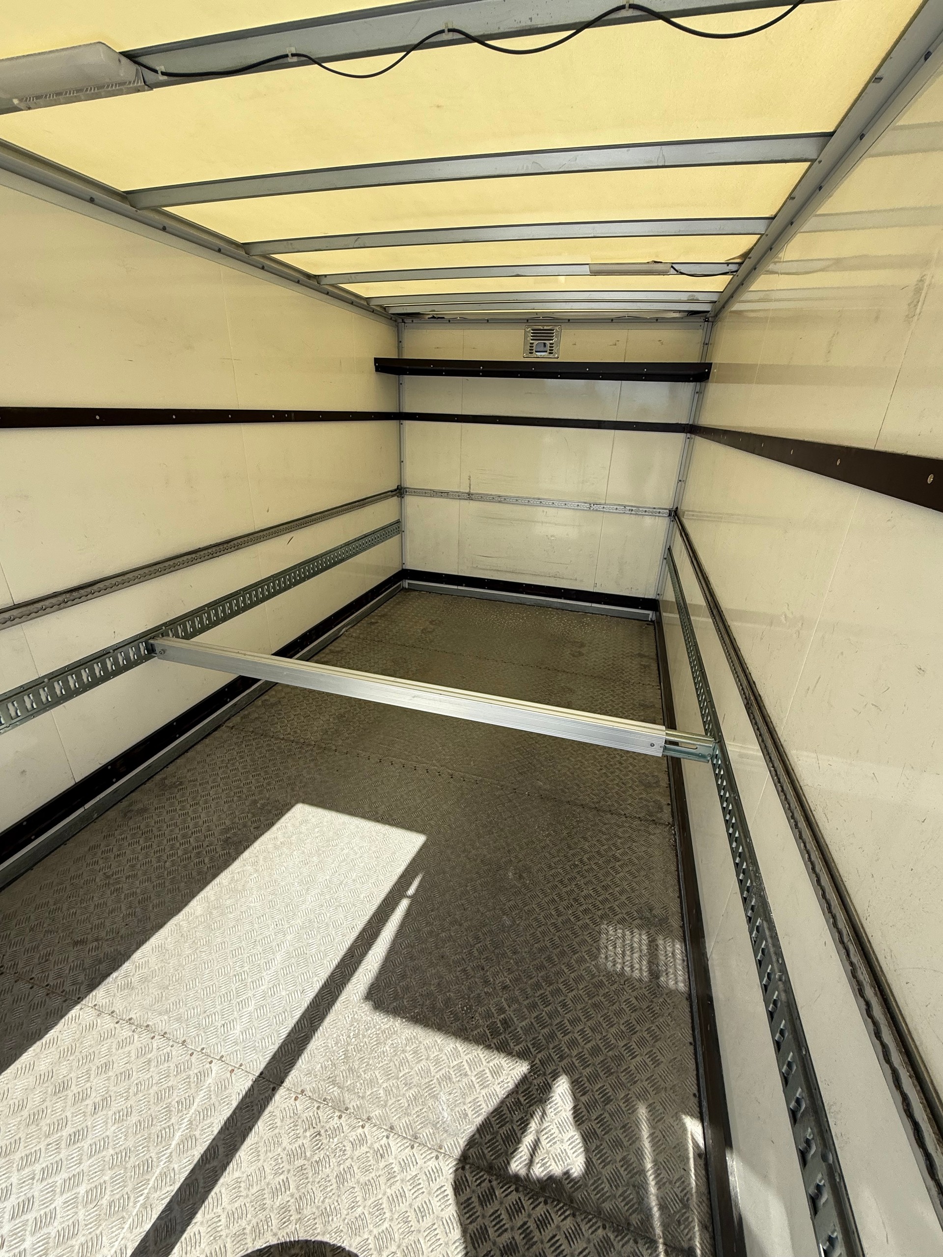 MERCEDES-BENZ Sprinter 516 CDI Lang-image-12