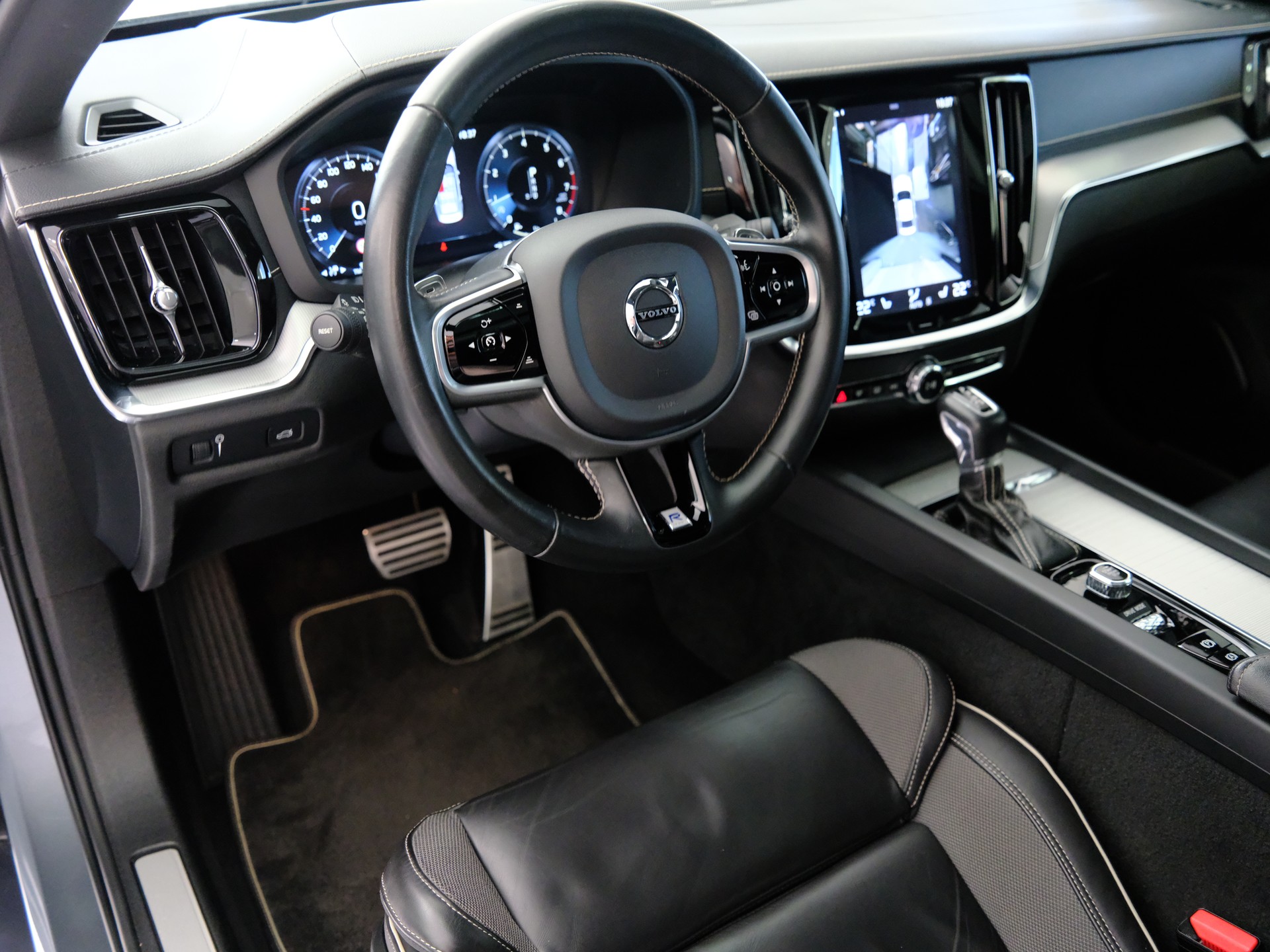 VOLVO S60 T5 R-Design Geartronic-image-8