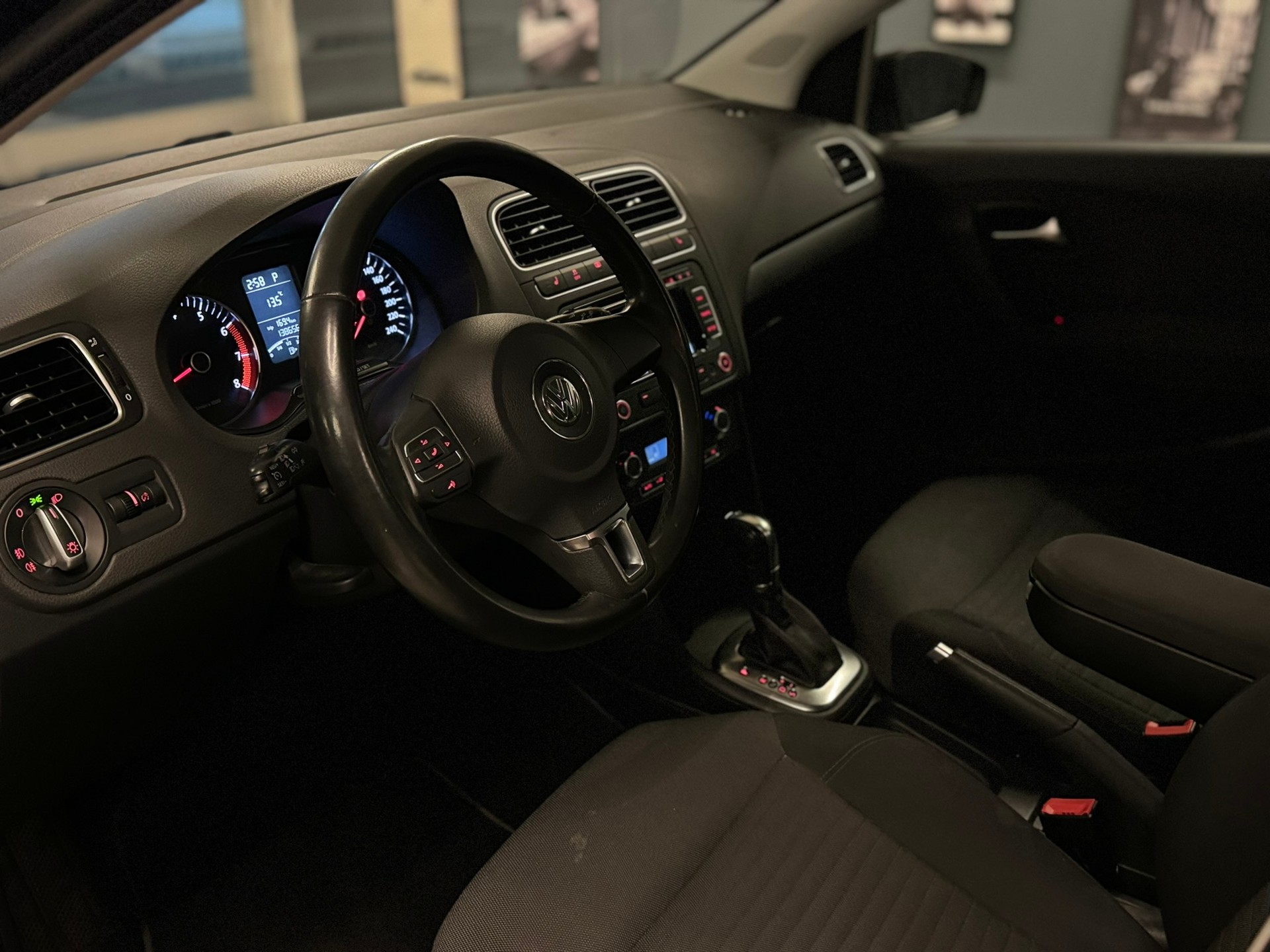 VW Polo 1.2 TSI Comfortline DSG-image-8