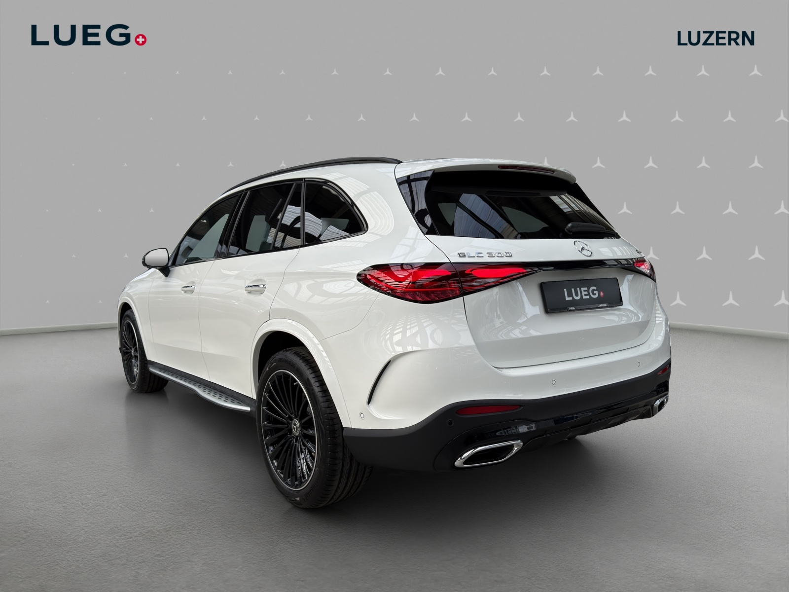 MERCEDES-BENZ GLC 300 4Matic 9G-Tronic-image-2