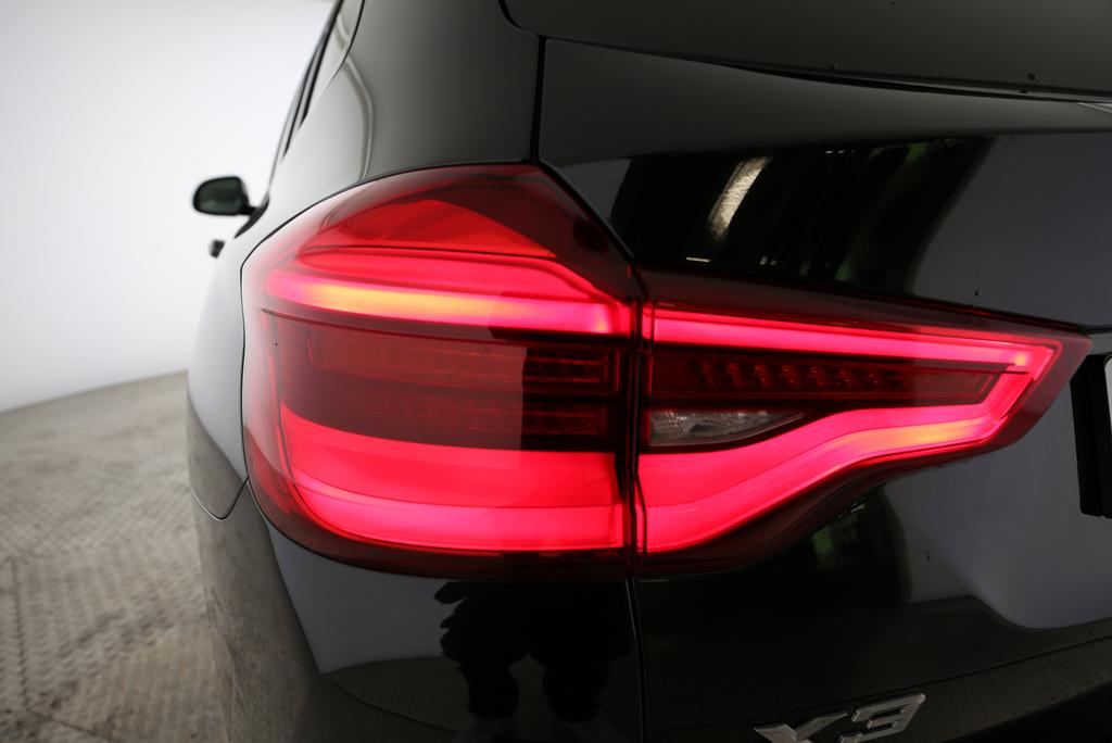 BMW X3 30e xDrive SAG-image-15