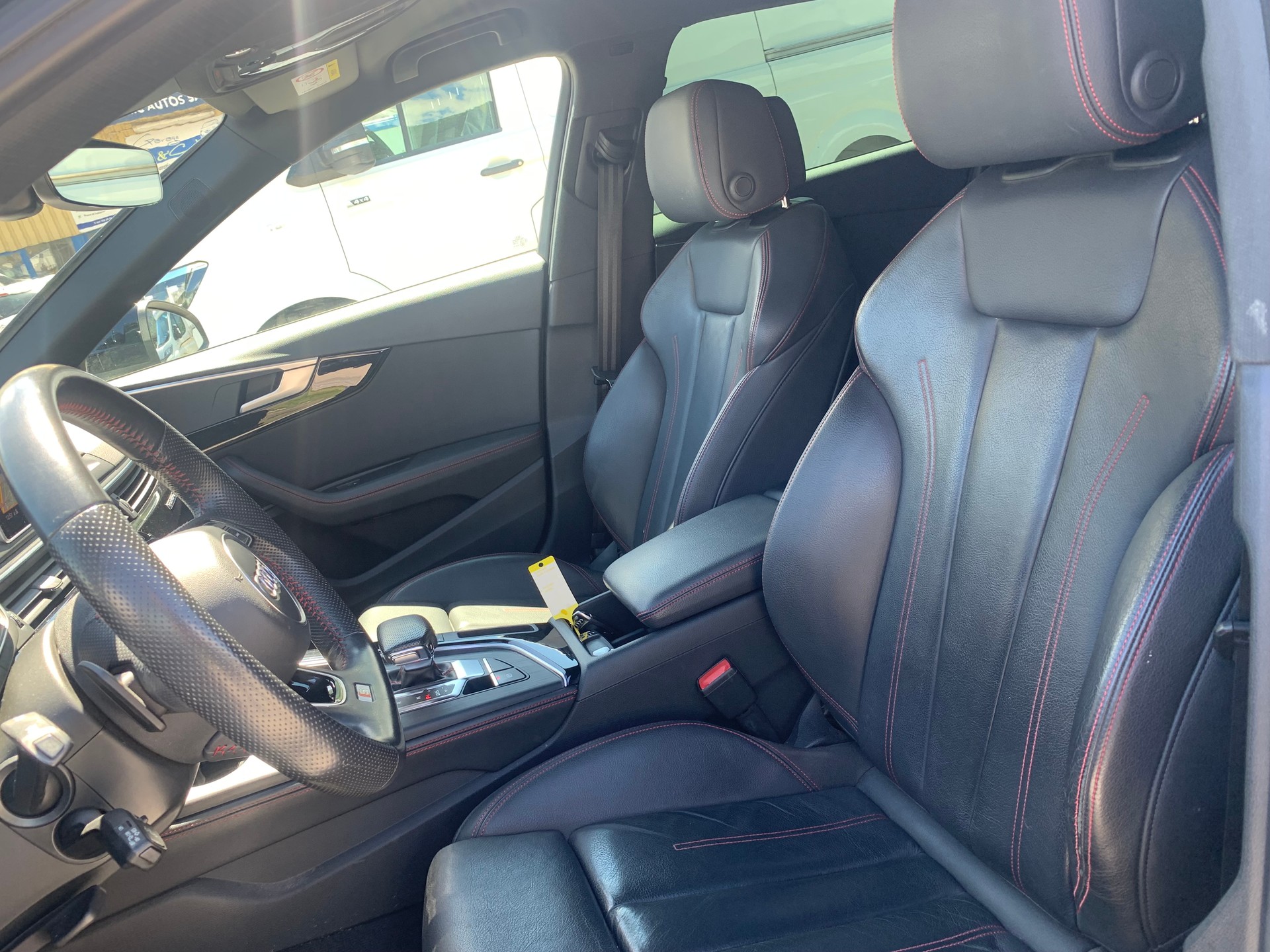 AUDI A4 Avant 40 TDI quattro S-tronic-image-22