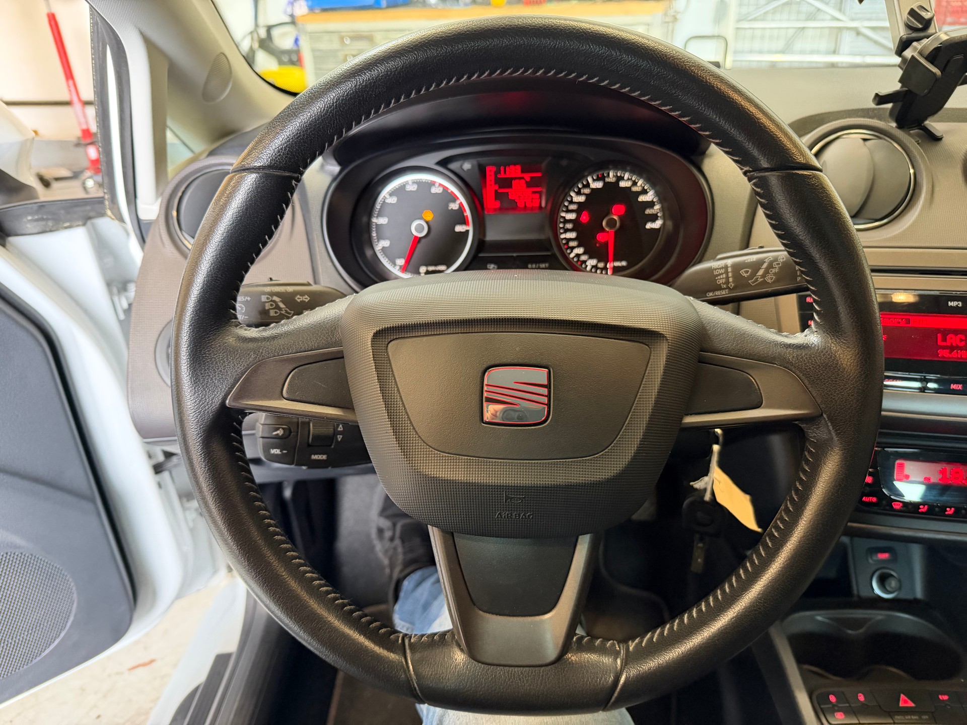 SEAT Ibiza SC 1.2 TSI Style Stopp-Start-image-10
