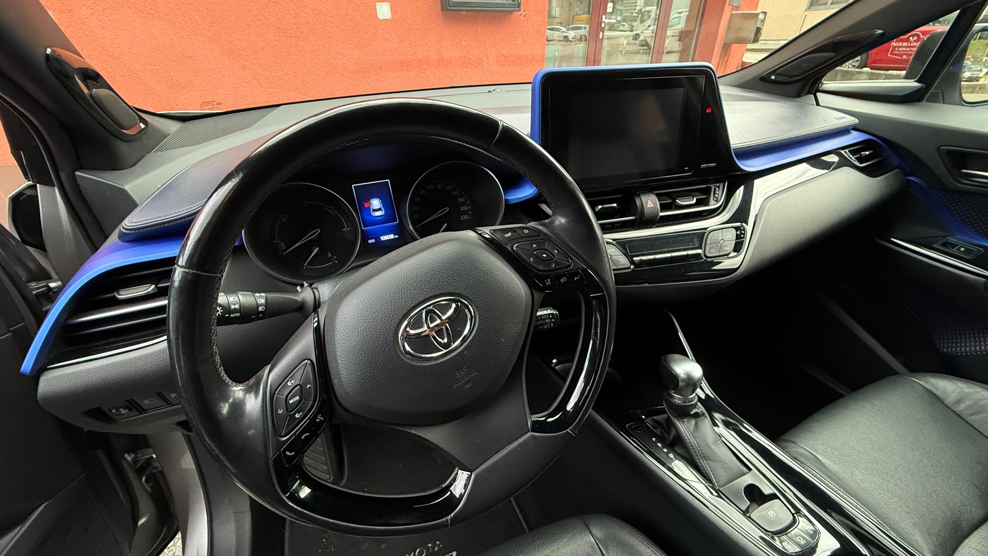 TOYOTA C-HR 1.8 HSD Style CVT-image-12