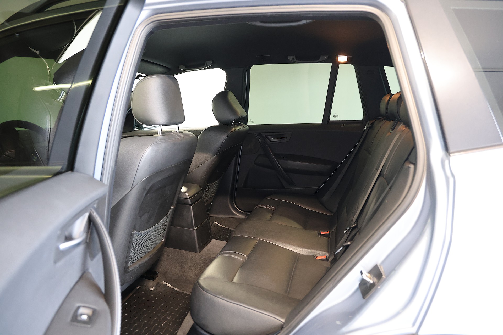 BMW X3 3.0d-image-14