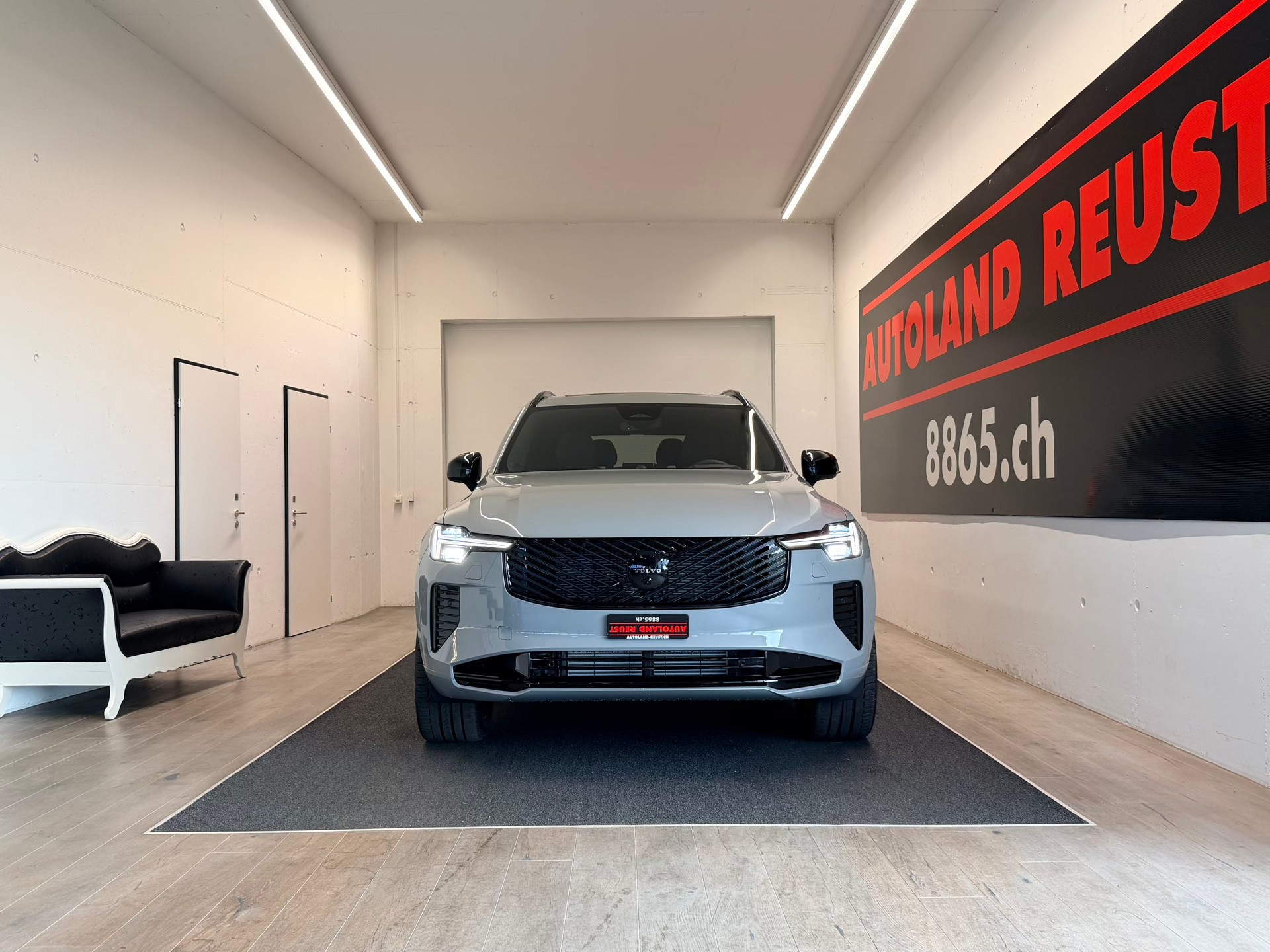 VOLVO XC90 T8 eAWD PluginHybrid Black Edition Geartronic-showroom-element-1