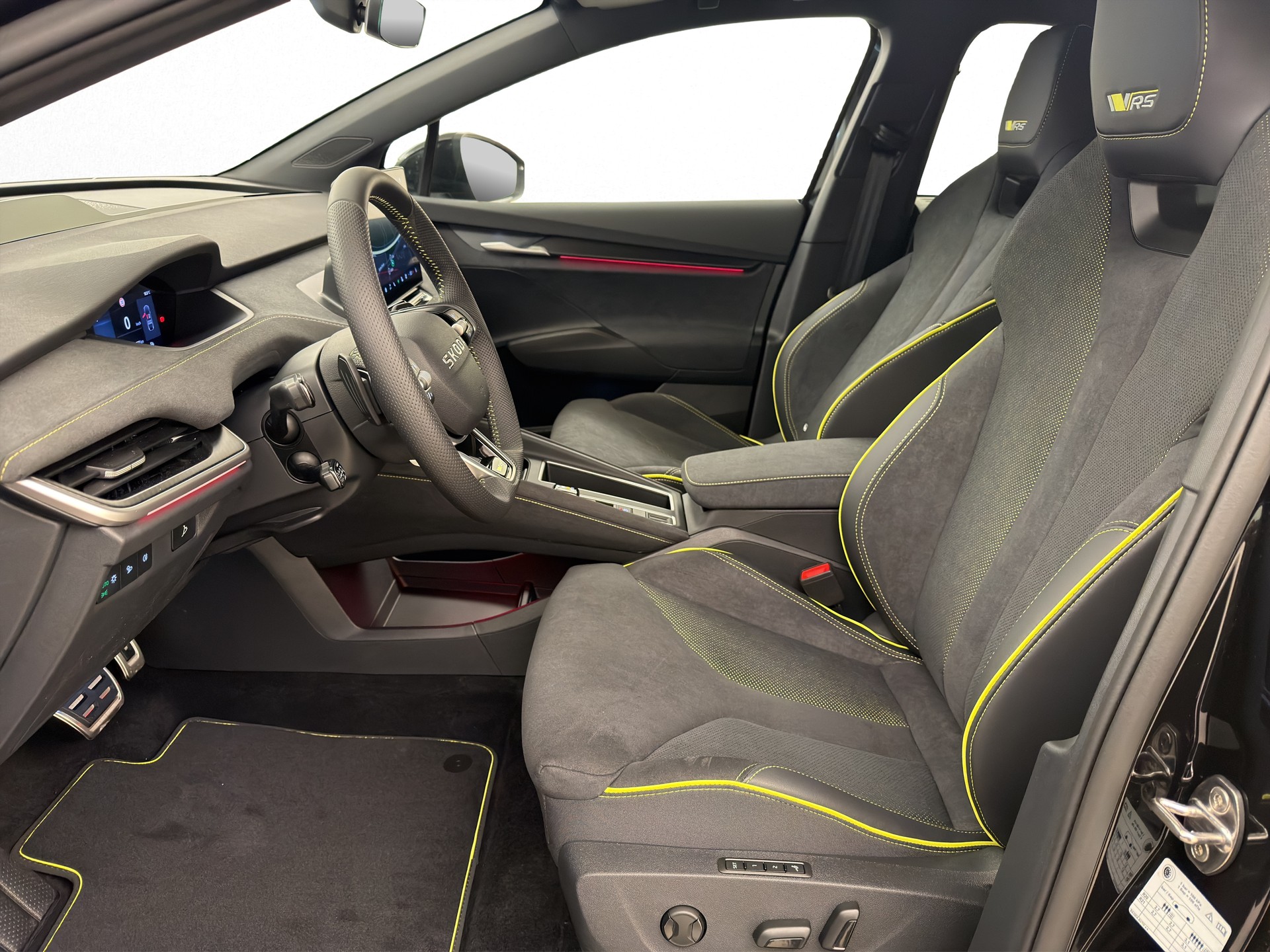 SKODA Elroq RS 4x4-image-6