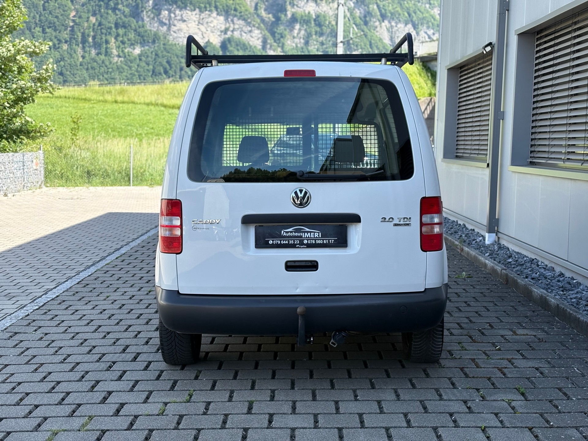 VW Caddy 2.0TDI 4Motion DSG-image-7