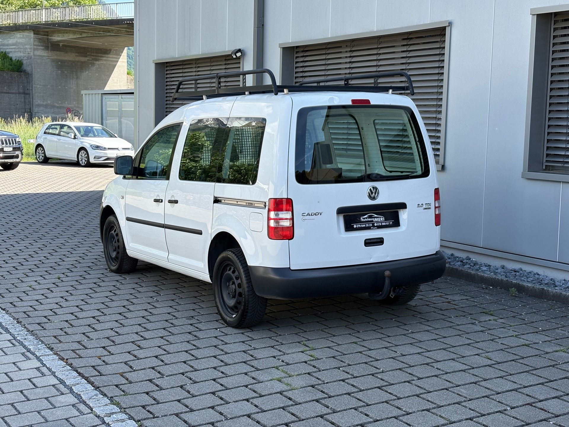 VW Caddy 2.0TDI 4Motion DSG-image-5