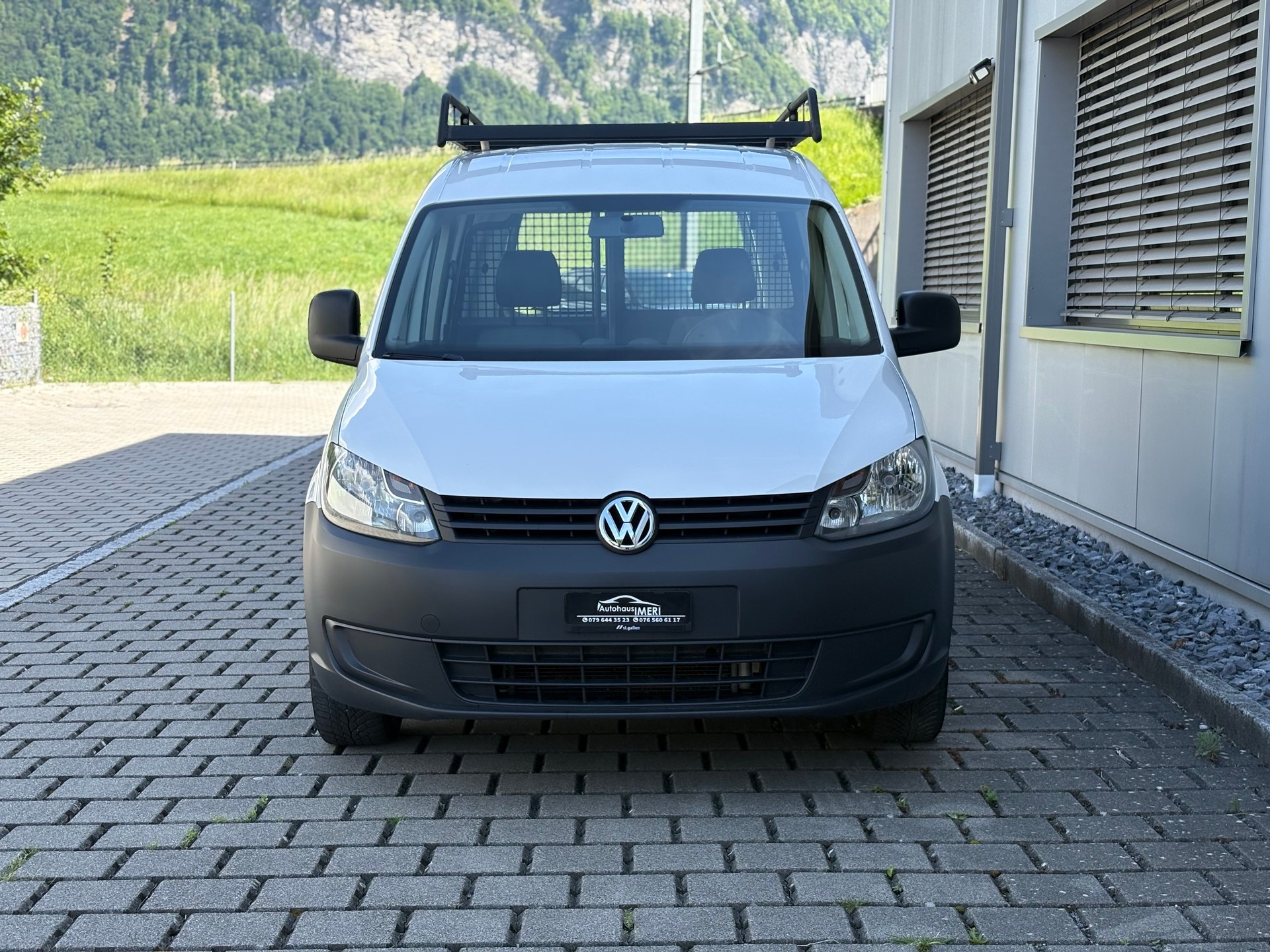VW Caddy 2.0TDI 4Motion DSG-image-2