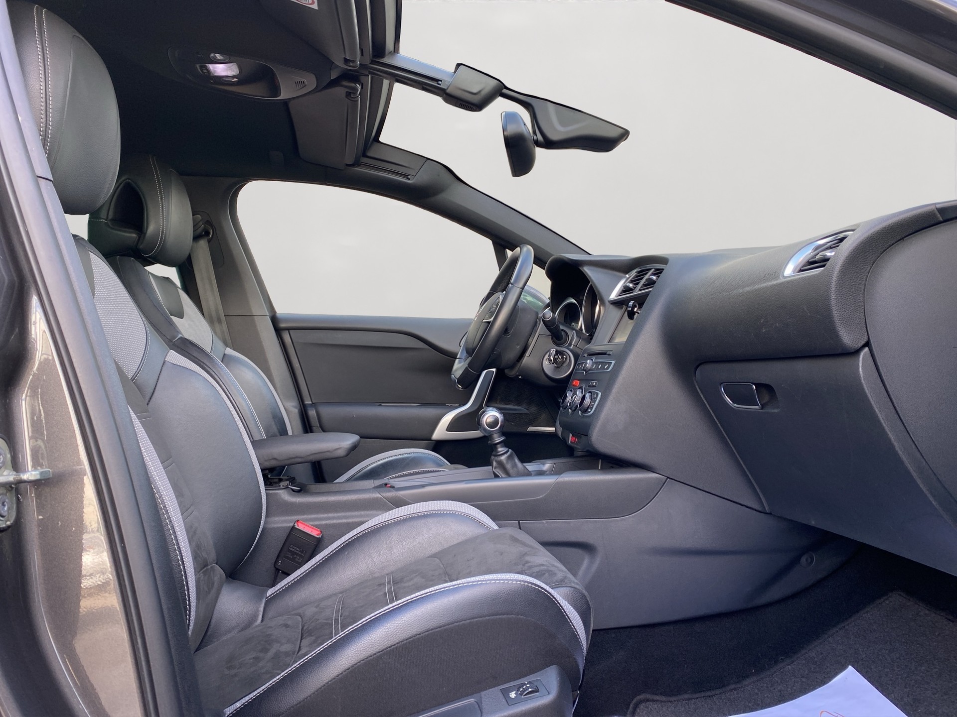 DS AUTOMOBILES DS 4 1.2 Pure Tech SO Chic-image-5