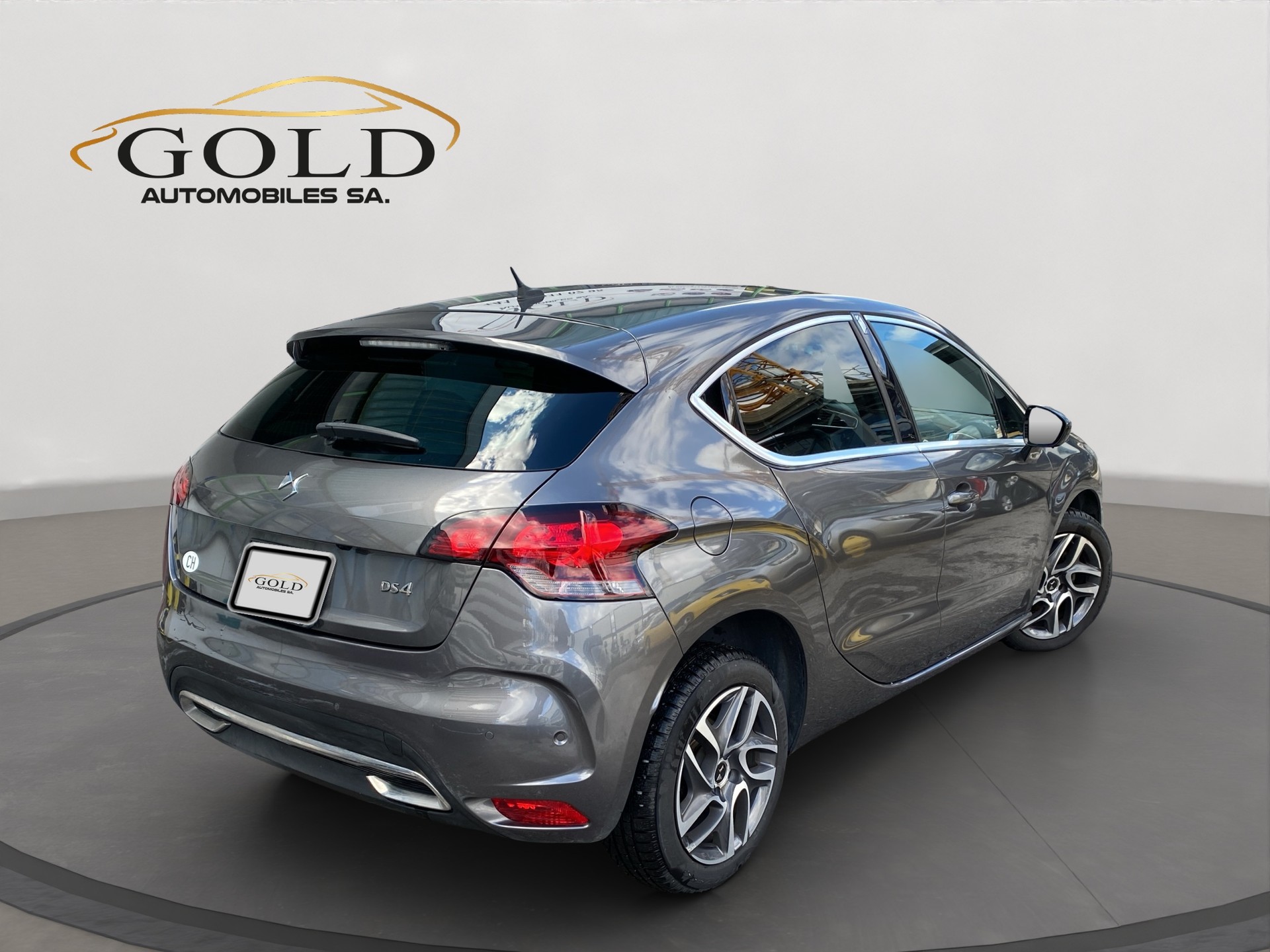 DS AUTOMOBILES DS 4 1.2 Pure Tech SO Chic-image-1