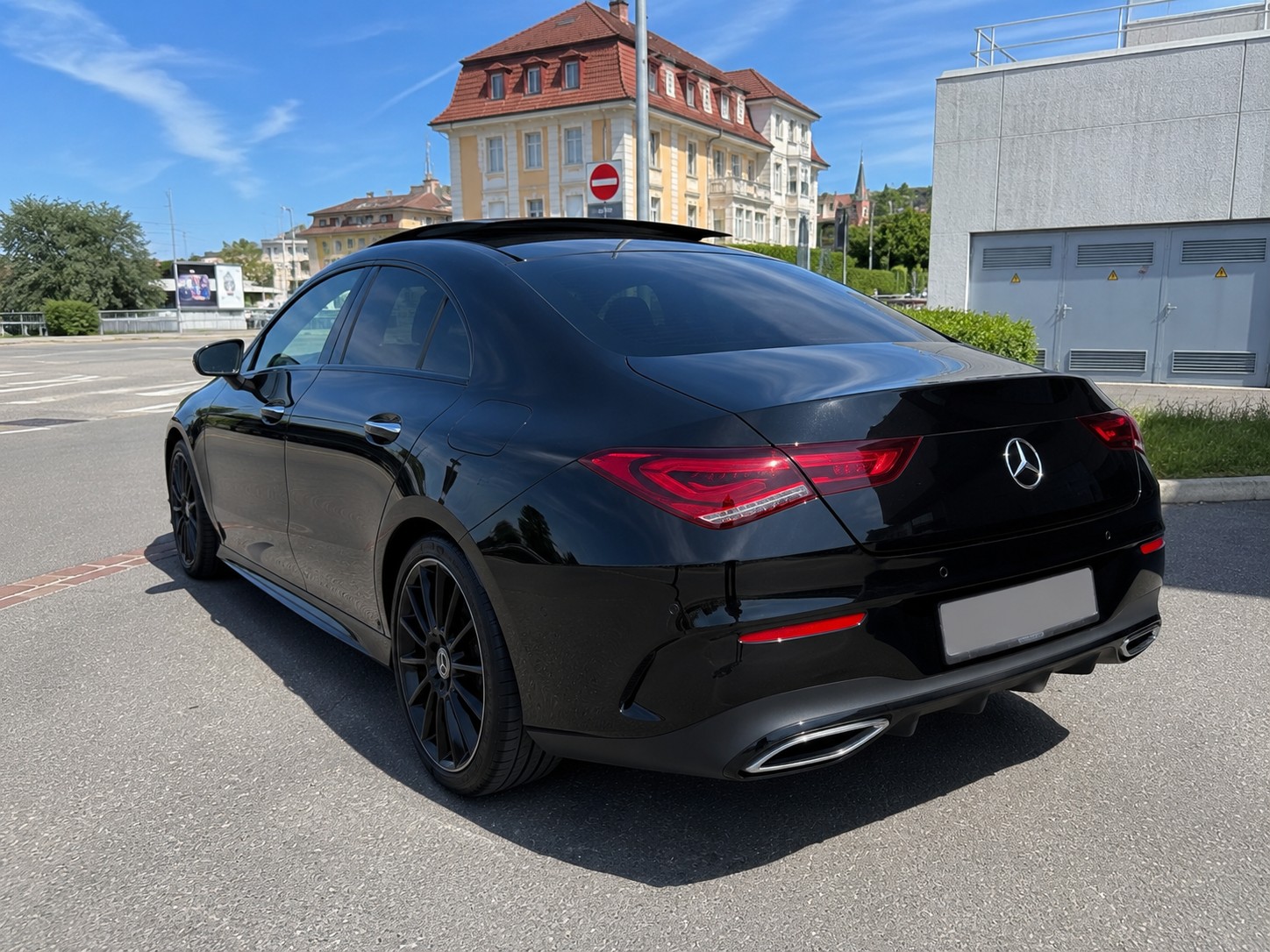 MERCEDES-BENZ CLA 250 Swiss Star AMG Line 4matic-image-3