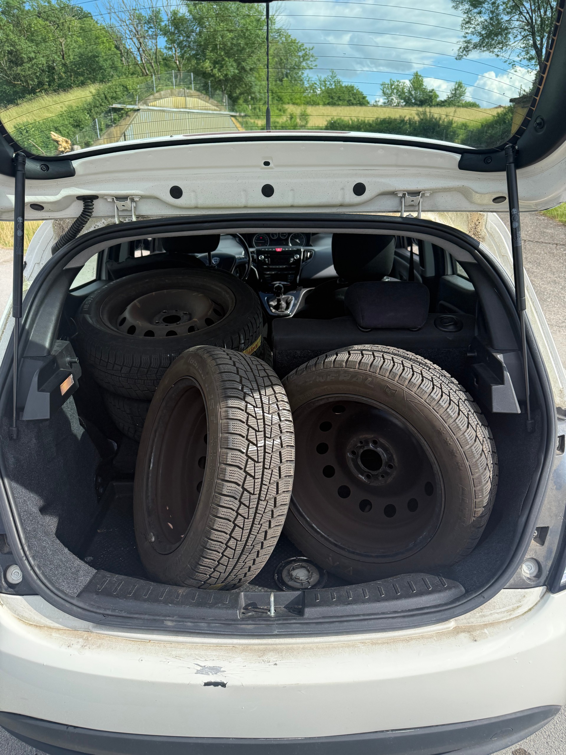 LANCIA Ypsilon 0.9 TwinAir Gold-image-13