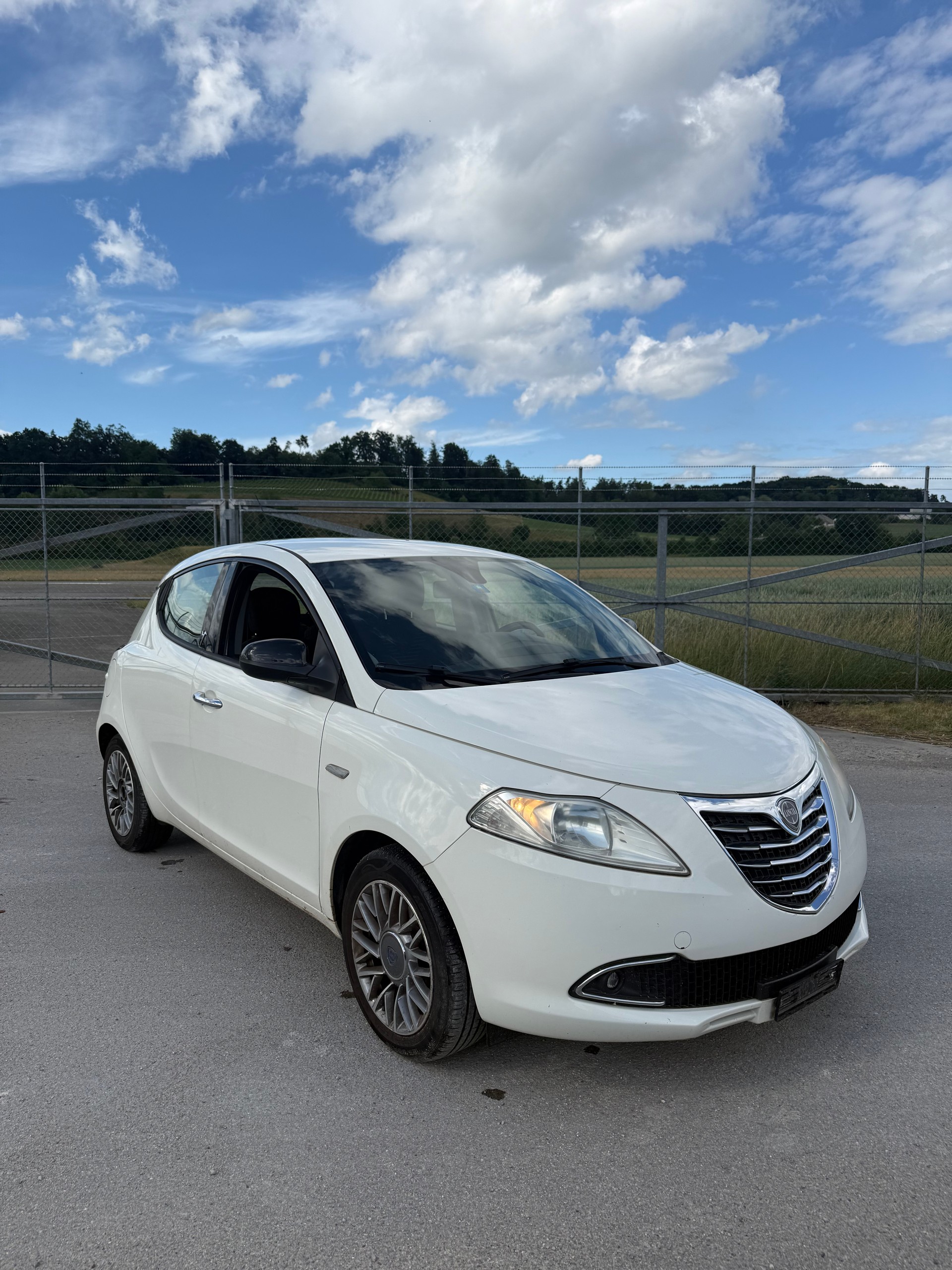 LANCIA Ypsilon 0.9 TwinAir Gold-image-0