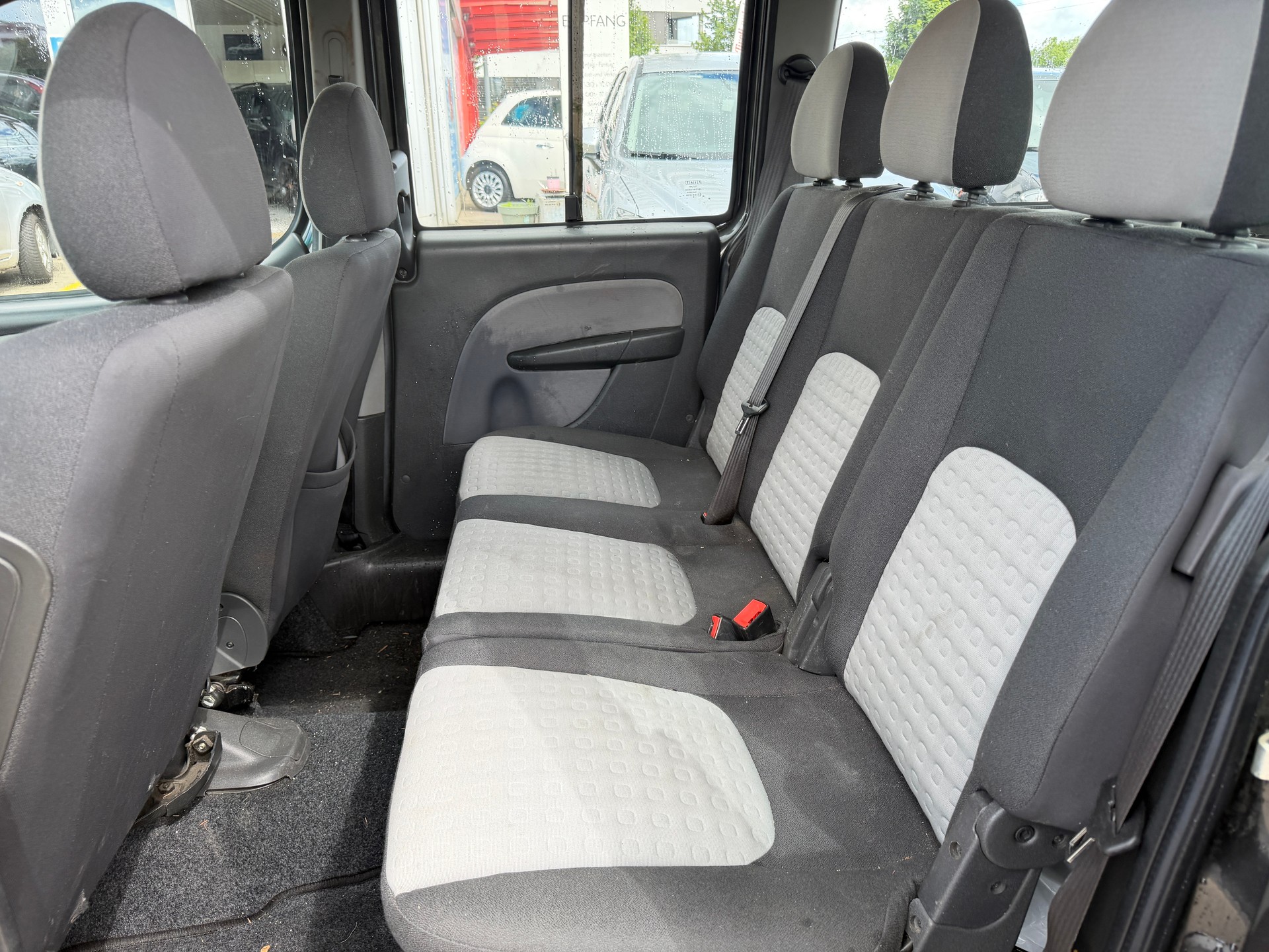 FIAT Doblò 1.9 JTD Family-image-6