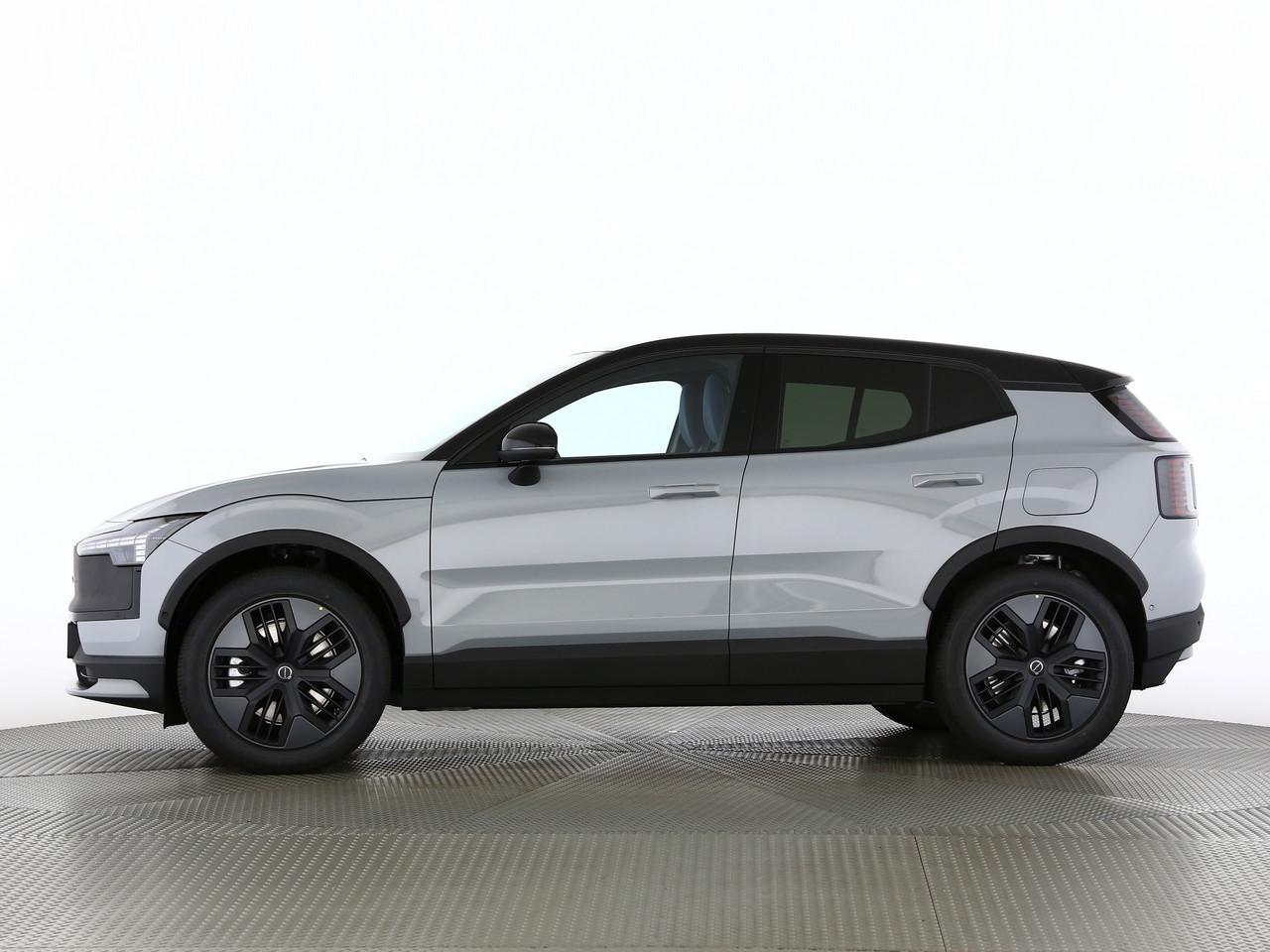 VOLVO EX30 CC P8 Ultra AWD-image-2