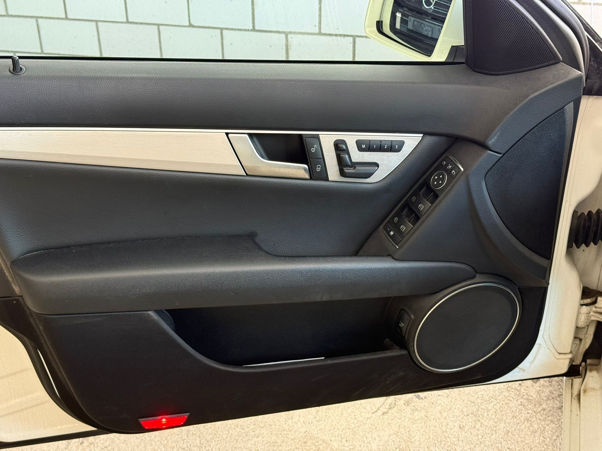 MERCEDES-BENZ C 350 Avantgarde 4Matic 7G-Tronic-image-5