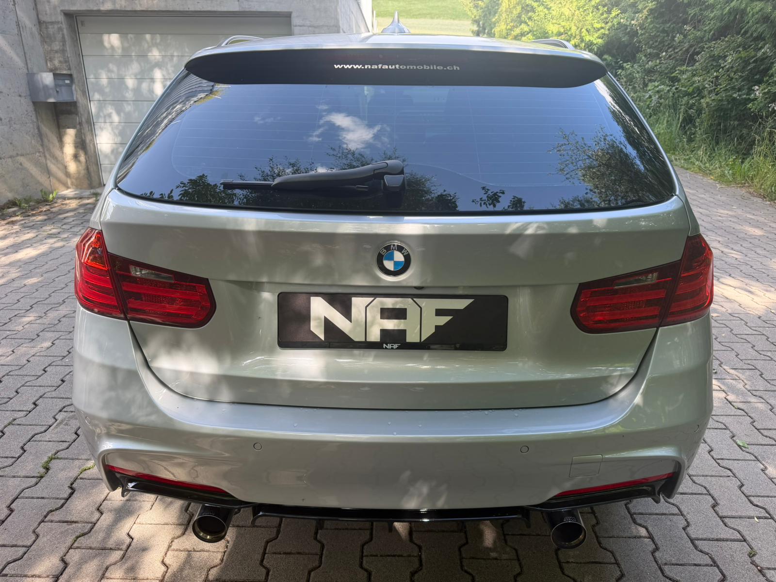BMW 335i xDrive Touring Steptronic M-Sport-image-4