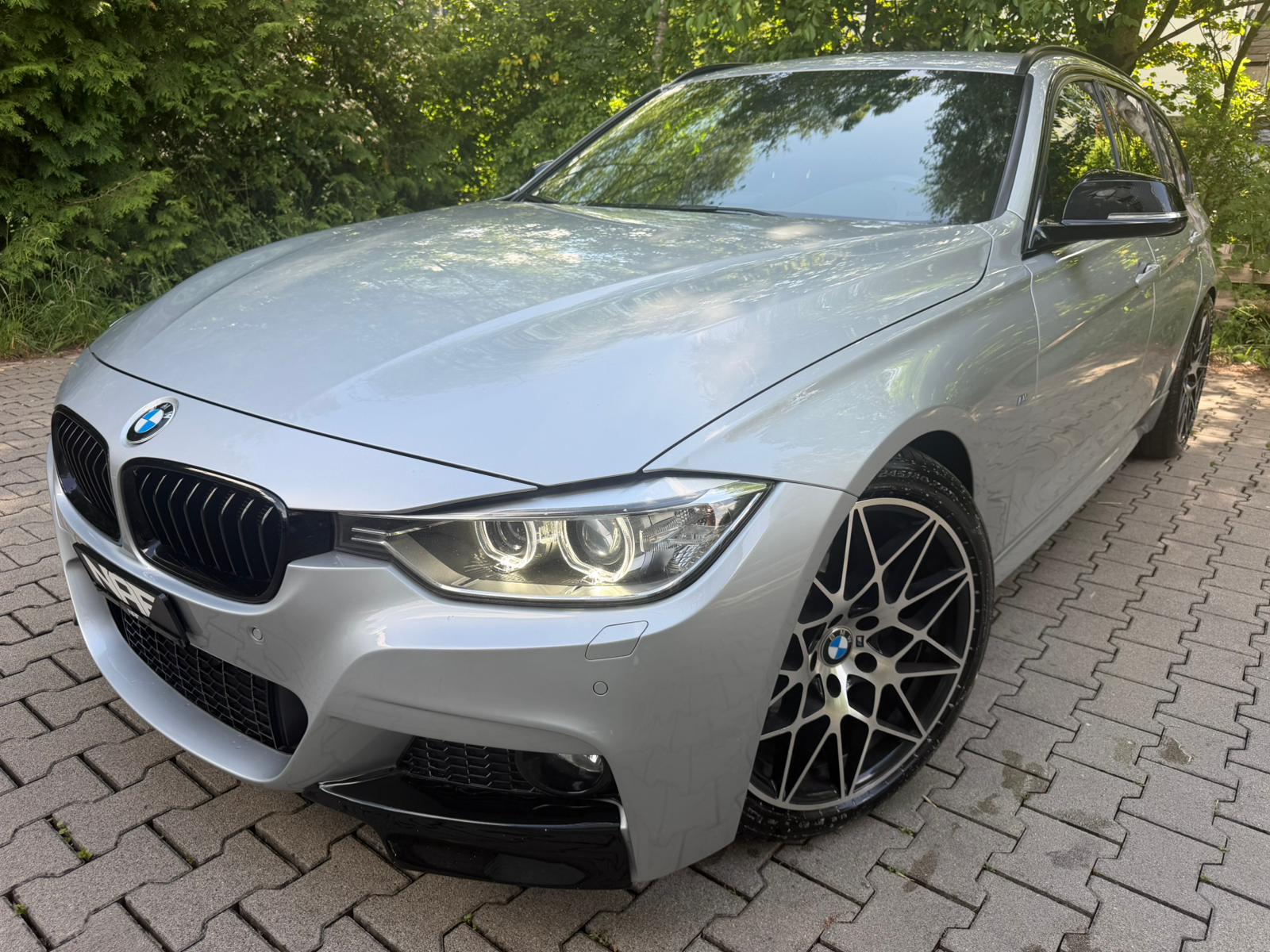 BMW 335i xDrive Touring Steptronic M-Sport-image-0