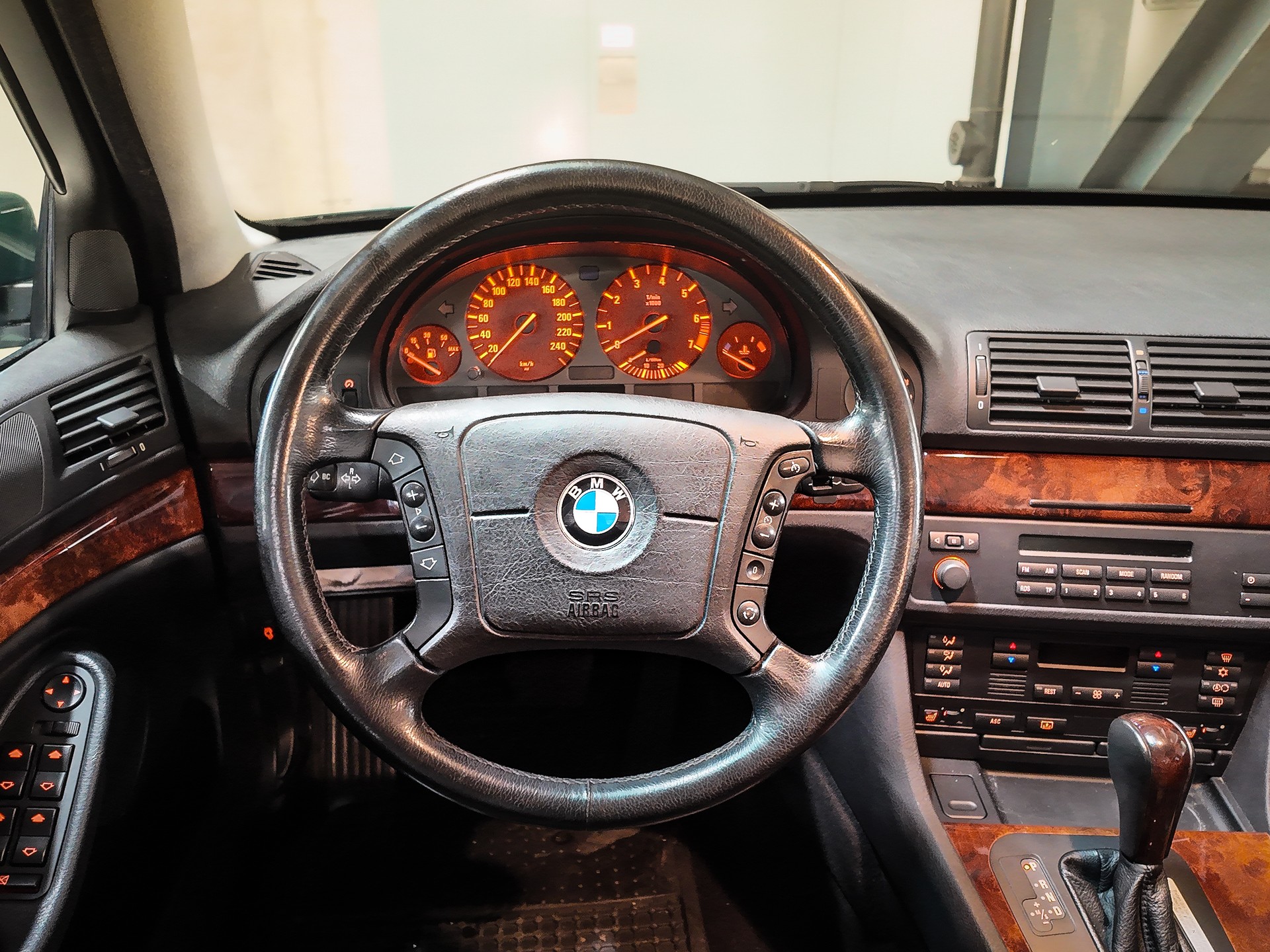 BMW 528i 1.Hand I Sammlerzustand I BMW Checkheft I Vermotgrün I Steptronic I-image-8