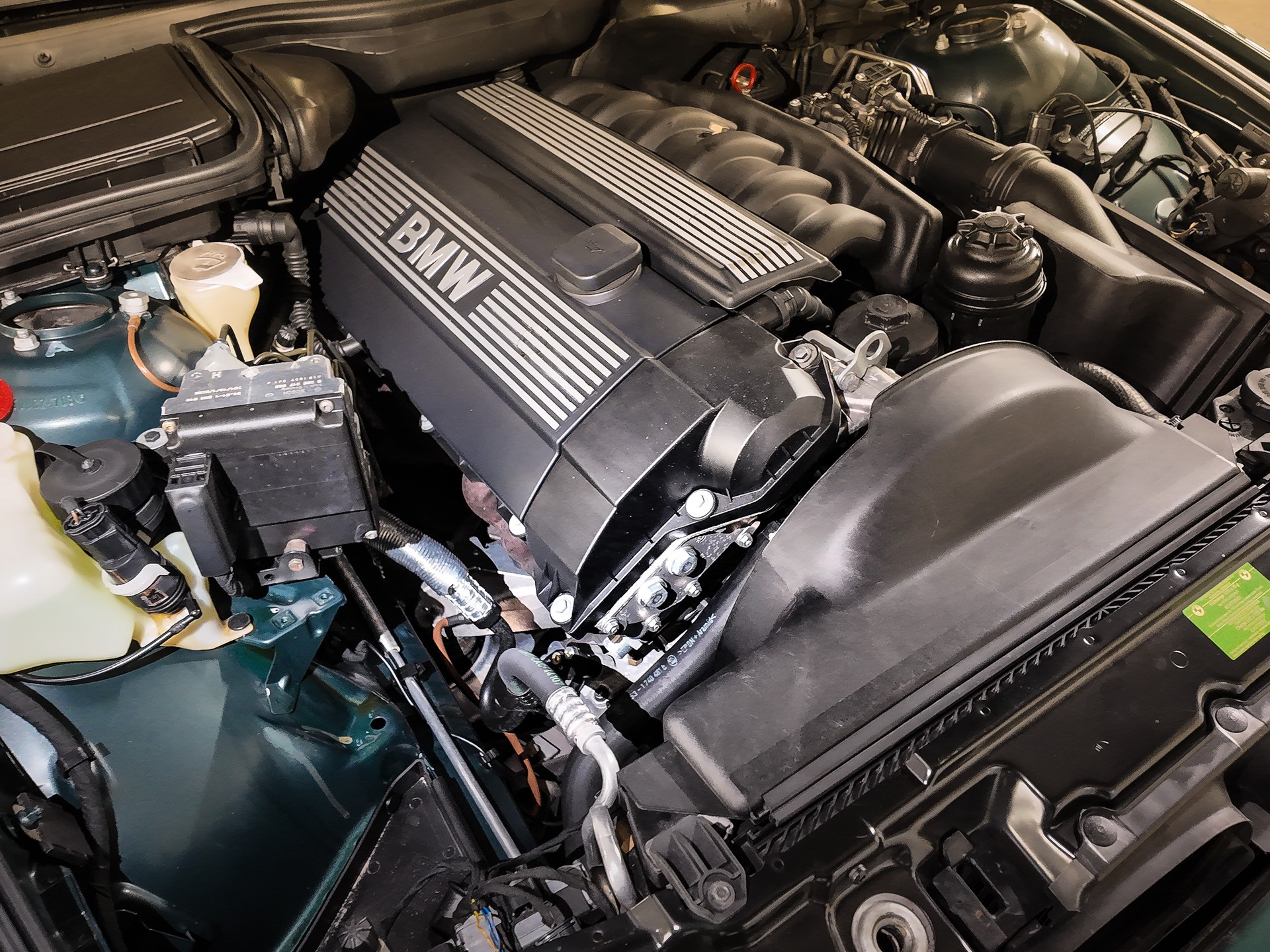 BMW 528i 1.Hand I Sammlerzustand I BMW Checkheft I Vermotgrün I Steptronic I-image-14