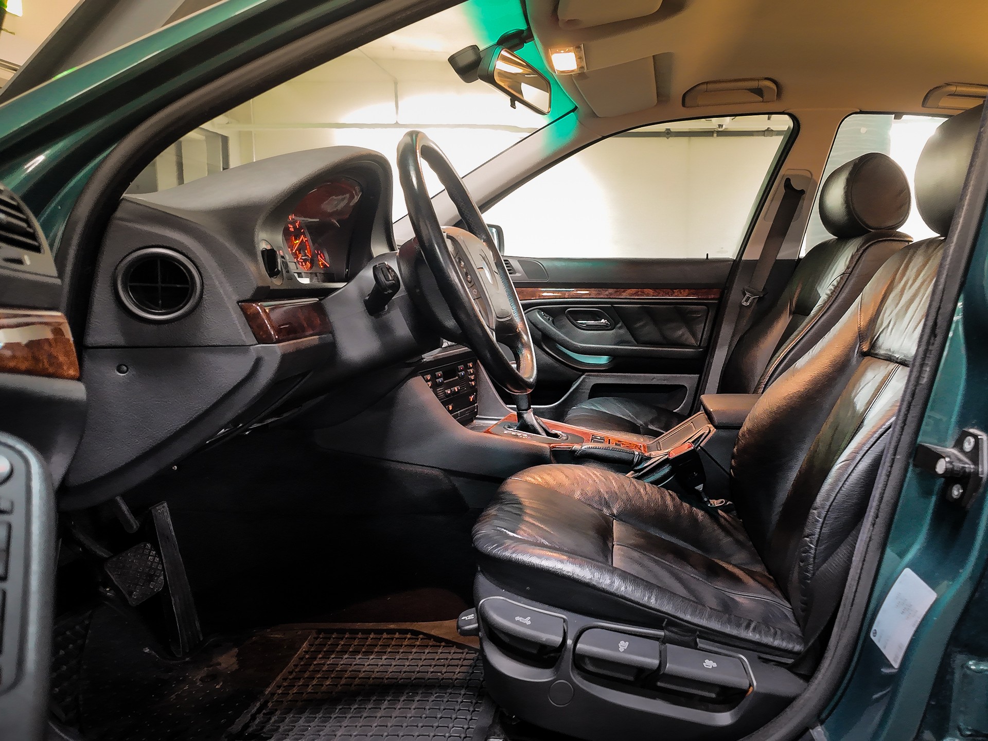 BMW 528i 1.Hand I Sammlerzustand I BMW Checkheft I Vermotgrün I Steptronic I-image-6