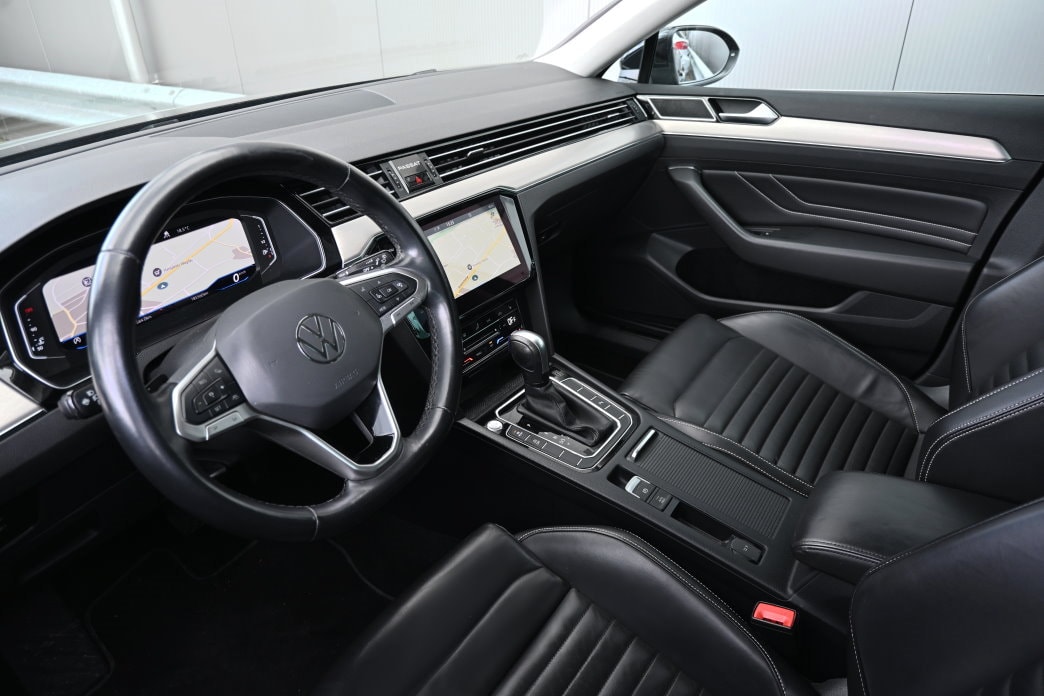 VW Passat 2.0 TDI BMT Elegance DSG-image-8