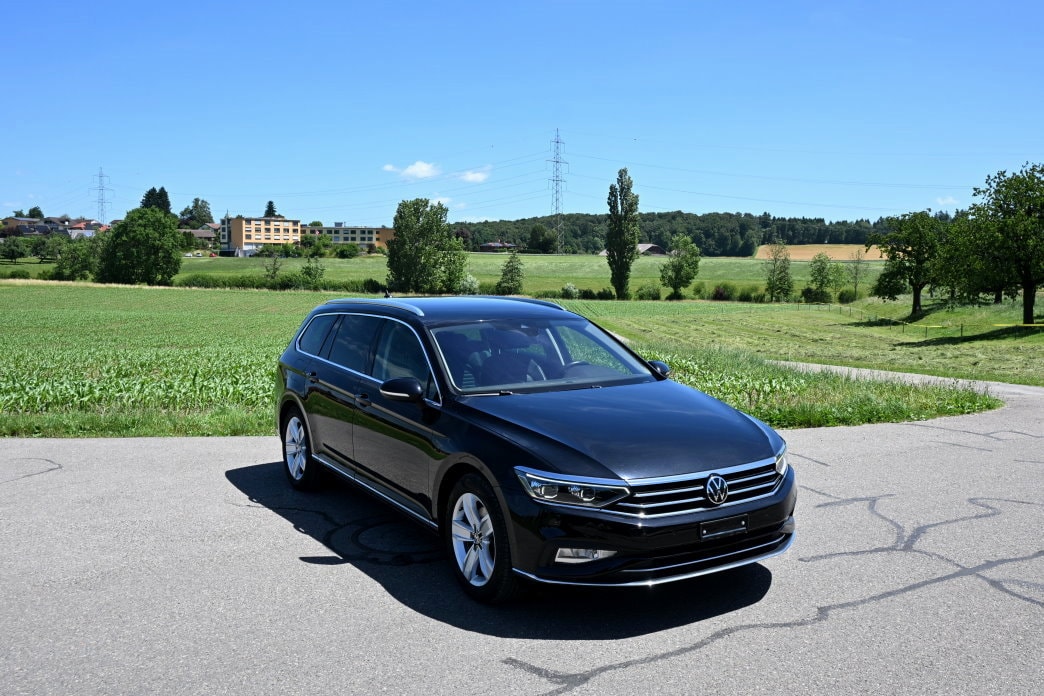 VW Passat 2.0 TDI BMT Elegance DSG-image-1