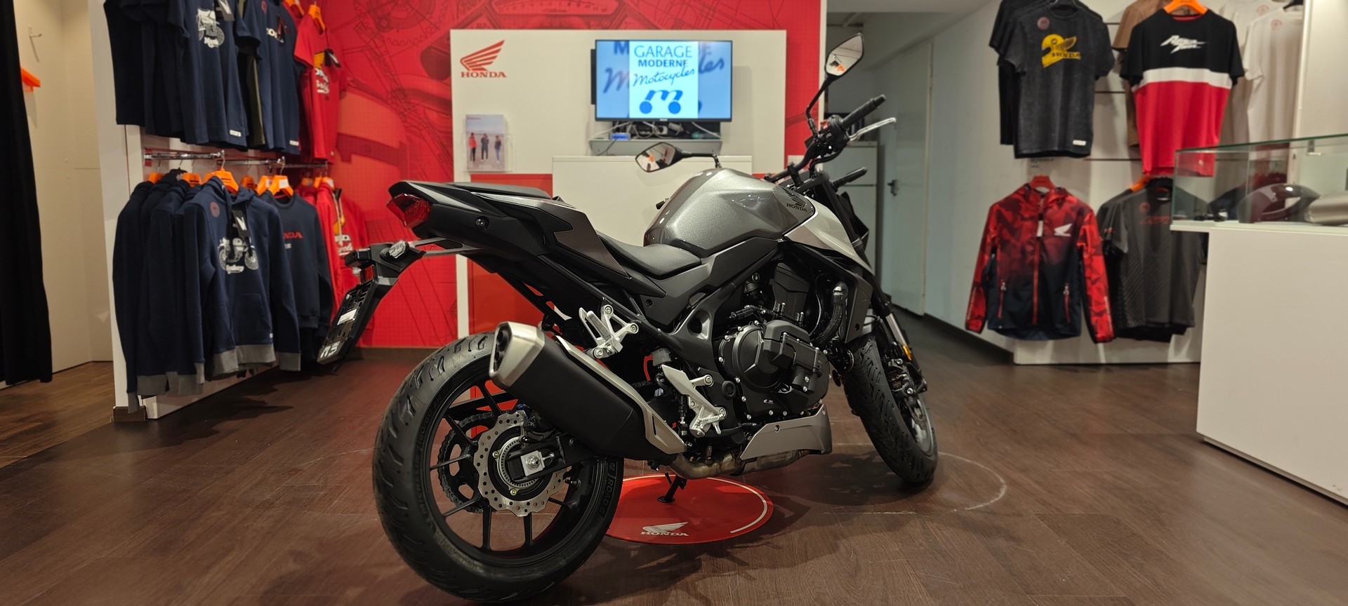 HONDA CB 750 Hornet (35kW) E-Clutch-showroom-element-2