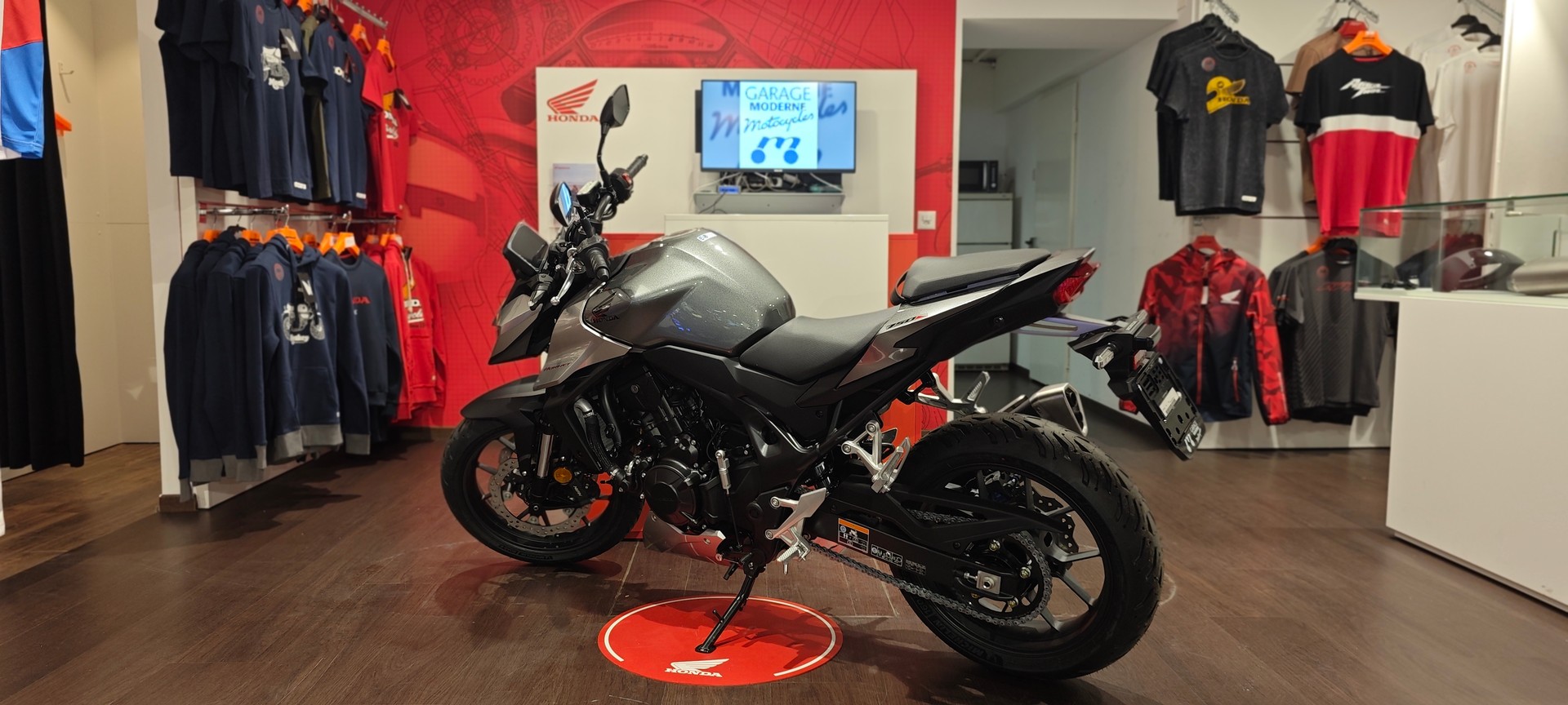 HONDA CB 750 Hornet (35kW) E-Clutch-showroom-element-3