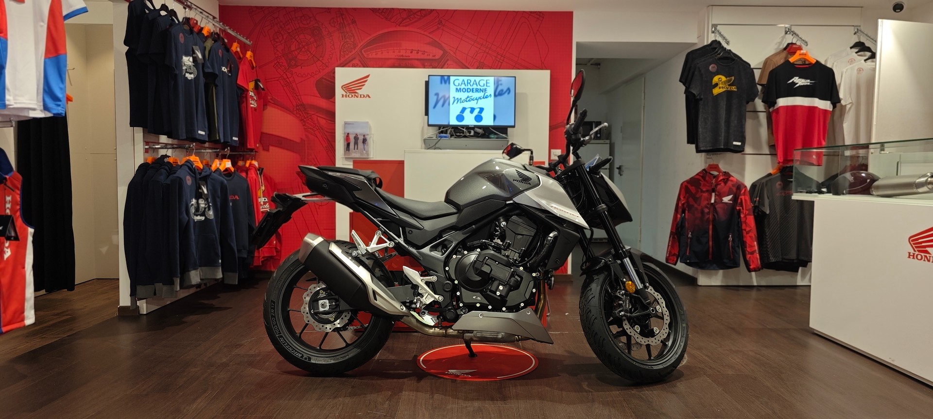 HONDA CB 750 Hornet (35kW) E-Clutch-showroom-element-1