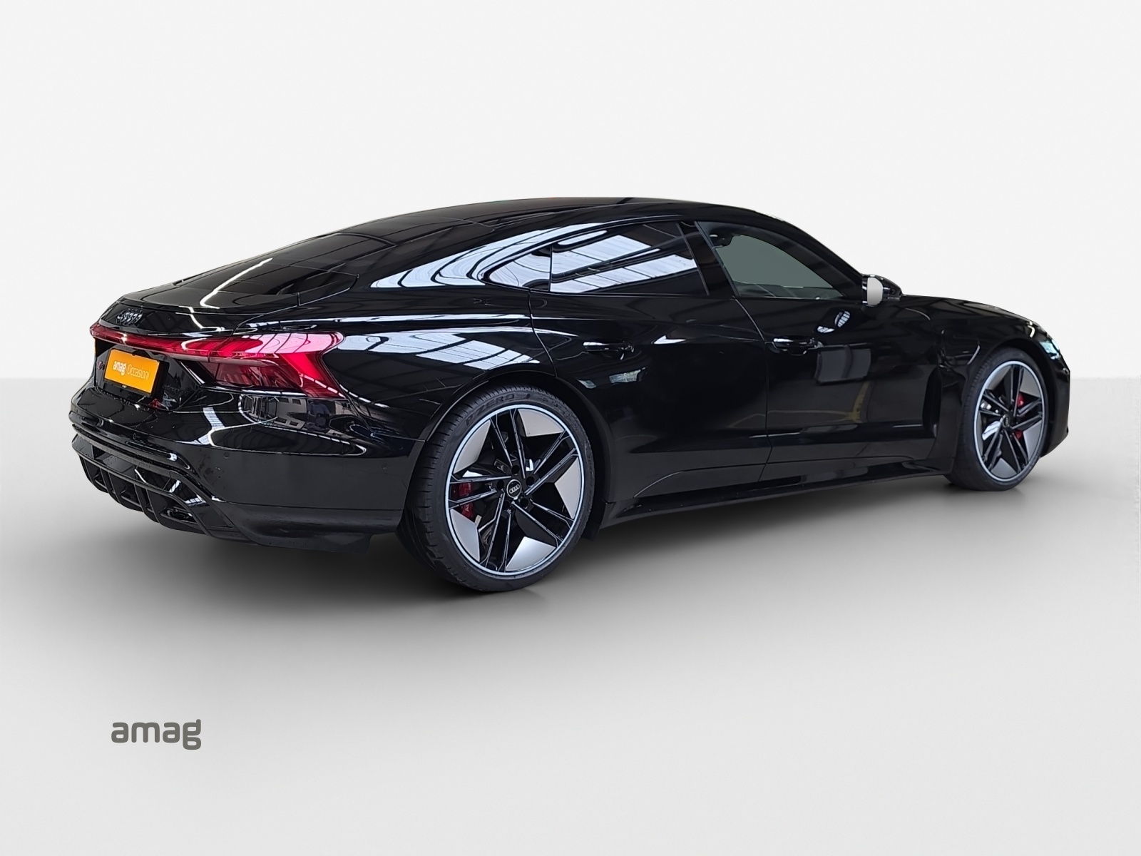 AUDI RS e-tron GT quattro-image-5