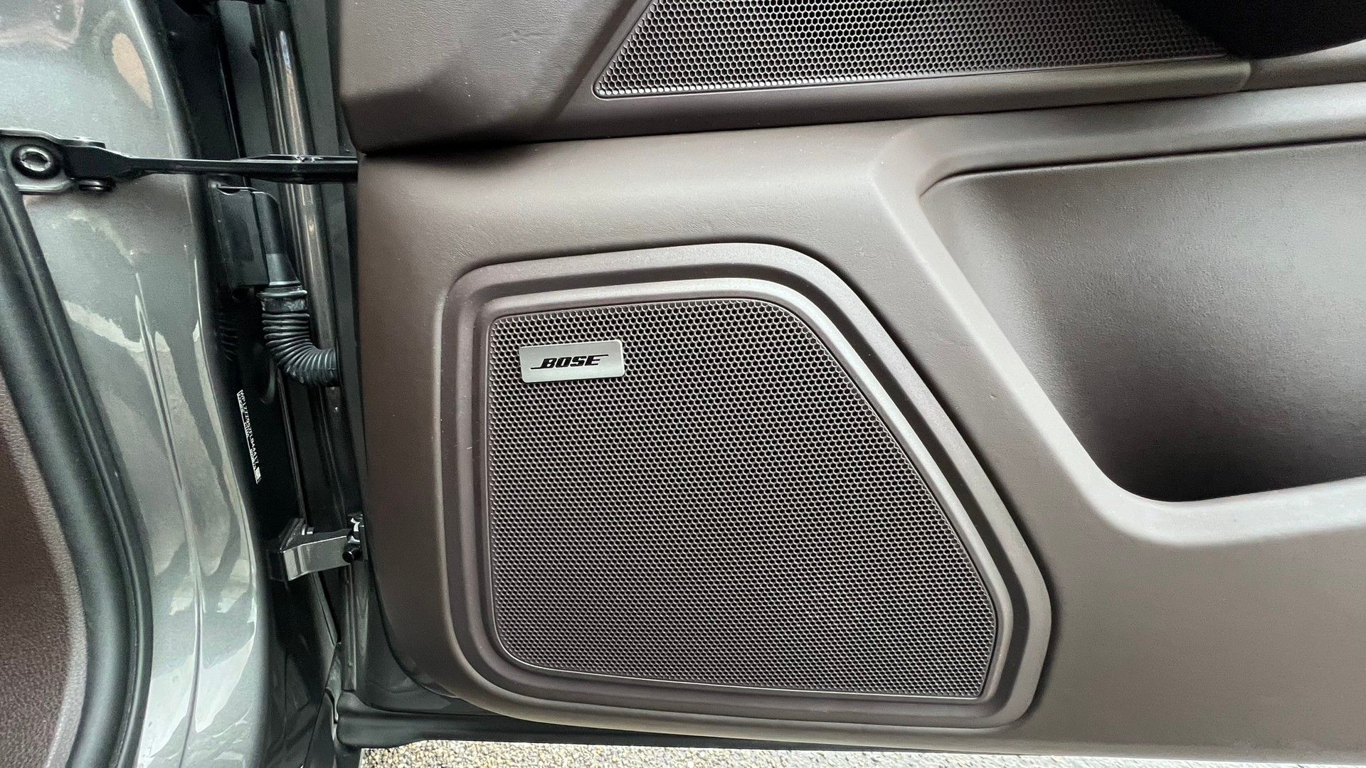 PORSCHE MACAN S PDK l 340 PS-image-28